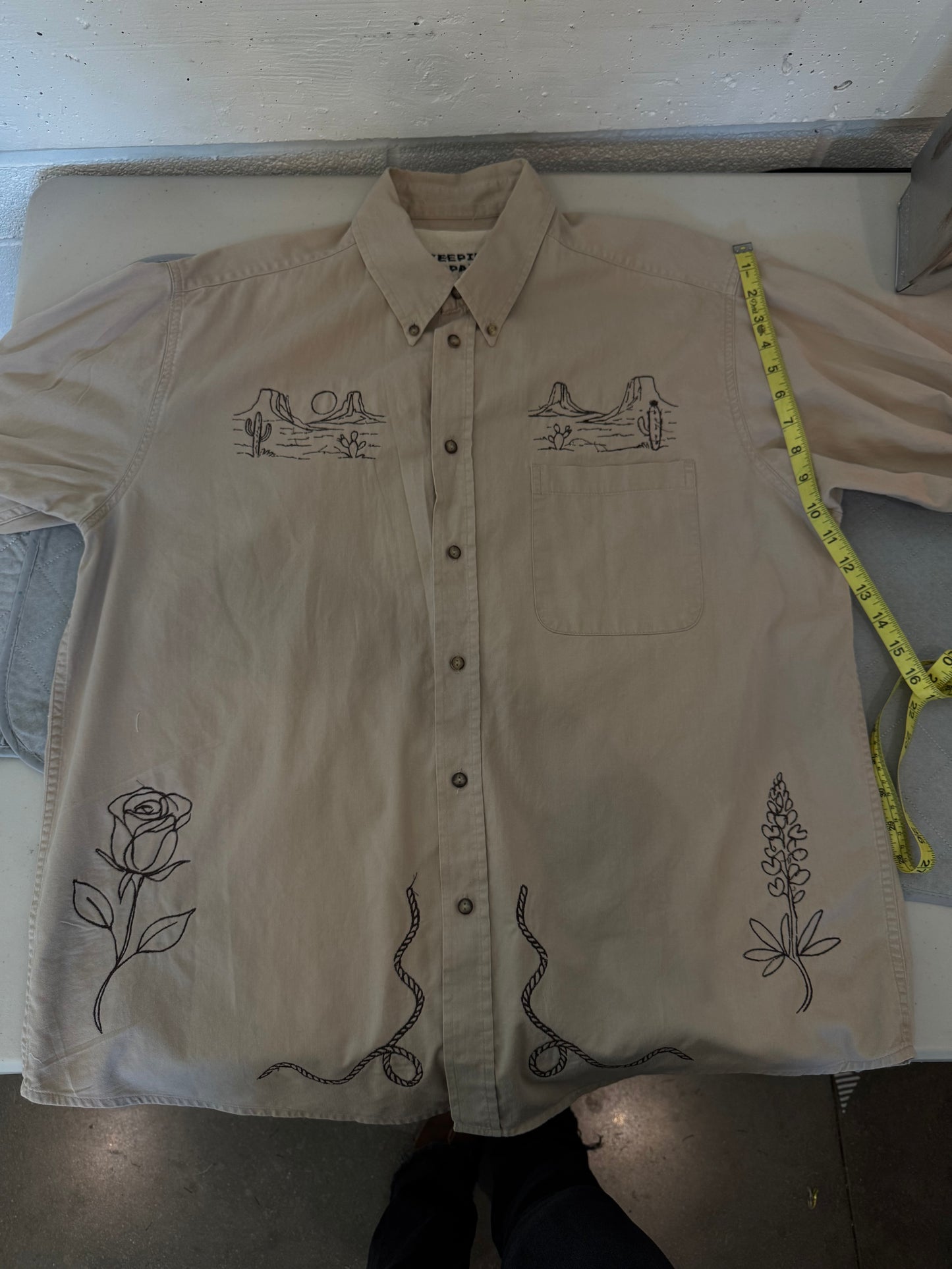 Jaxson Handcrafted Embroidered Button Down In Brown Sugar