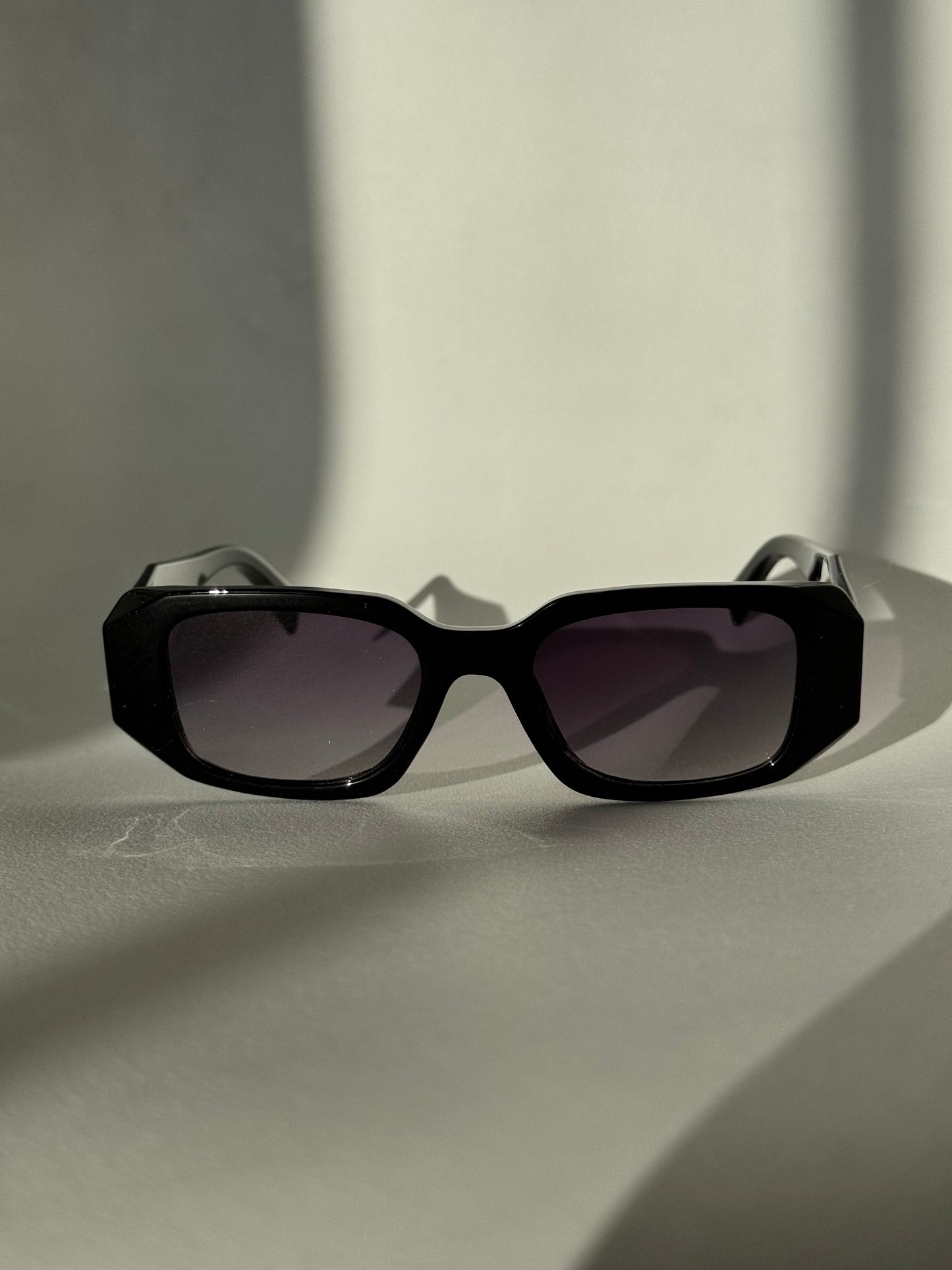 Tammy Square & Geo Sunglasses In Black