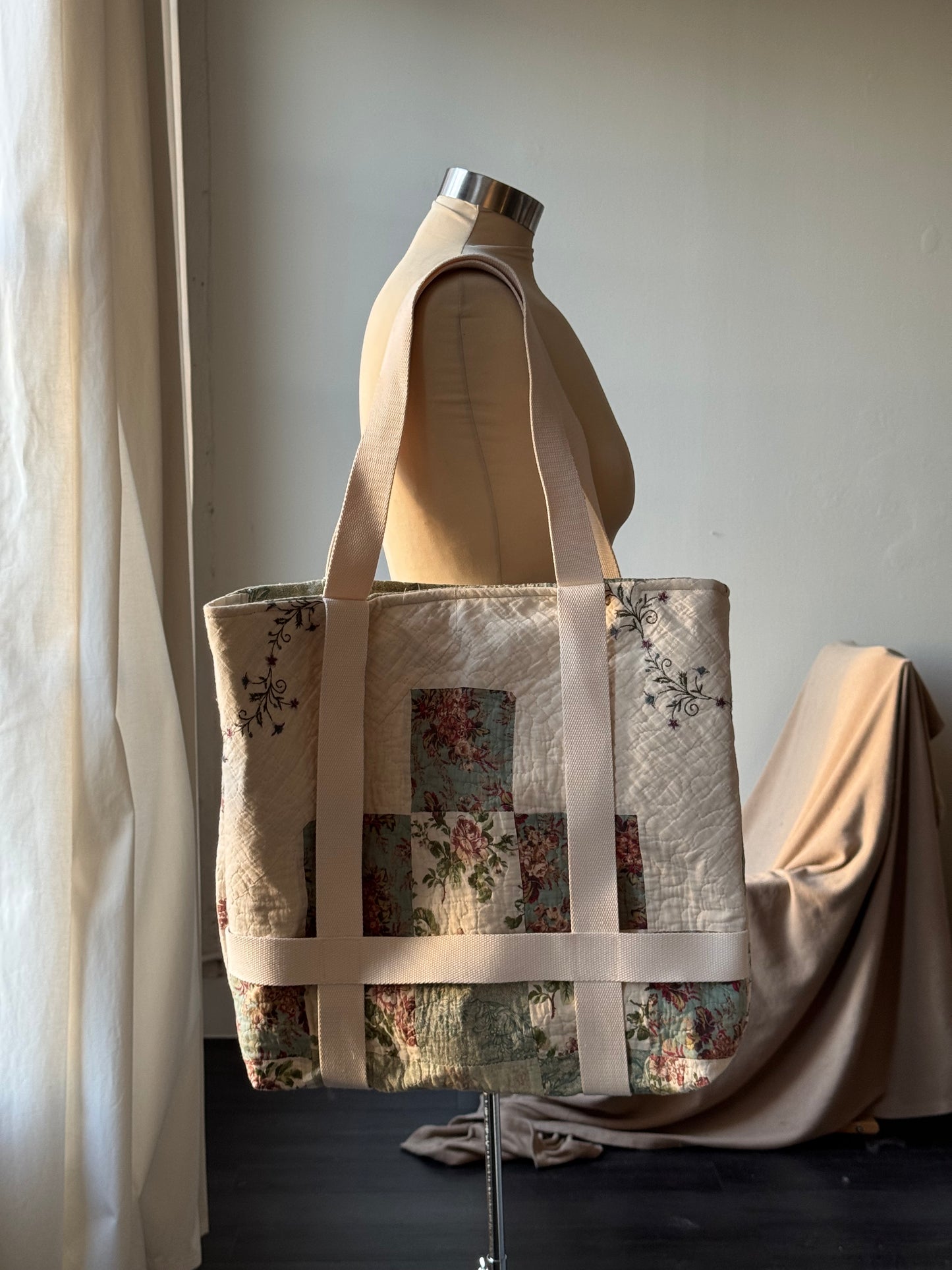 Magnus Quilted Handcrafted Cotton Tote Hat Holder Bag 2nd