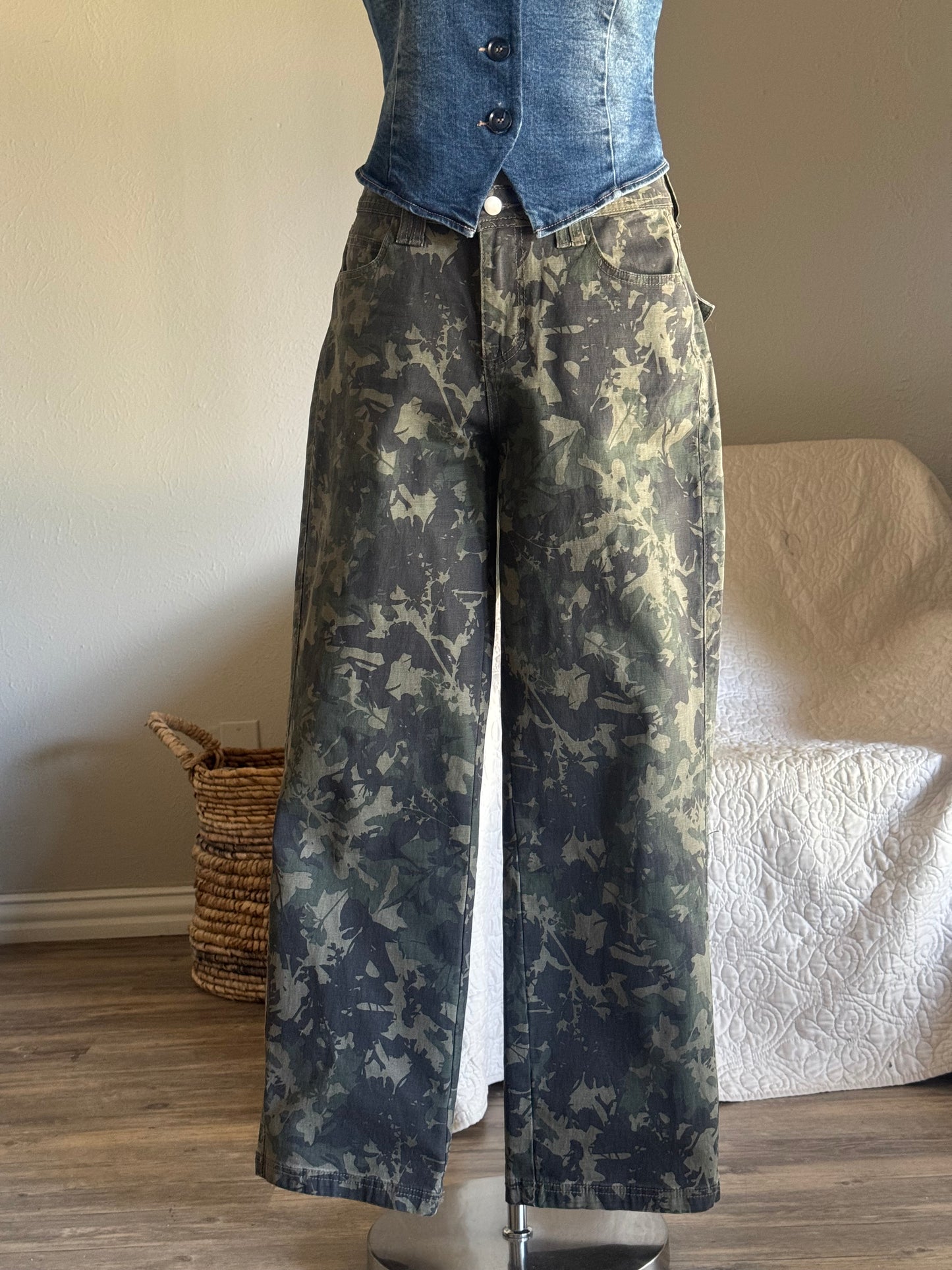 Bowie Cotton Classic Straight Leg Denim In Camo ￼￼