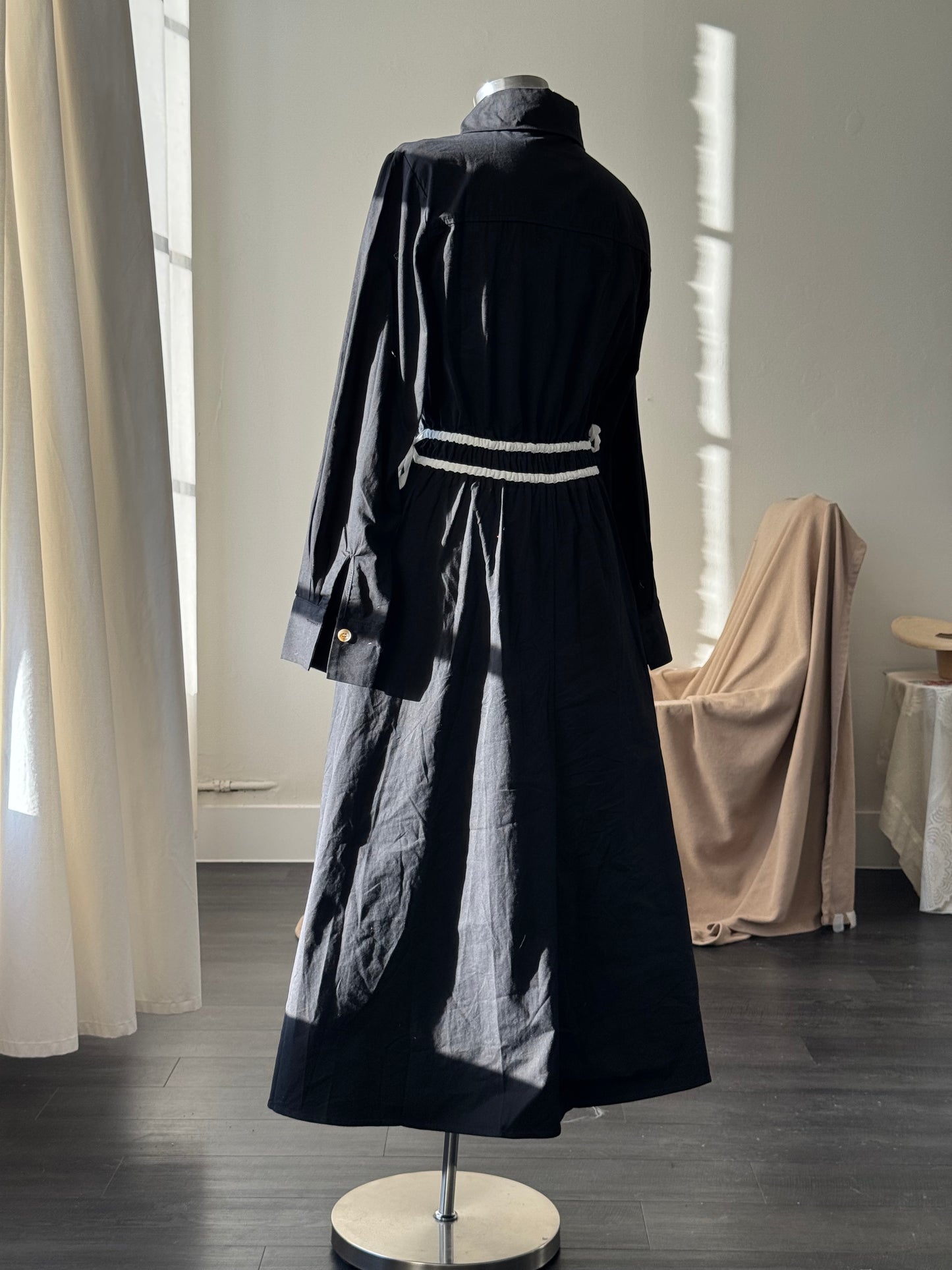 Rhonda Cotton Modern Midi Dress In Black