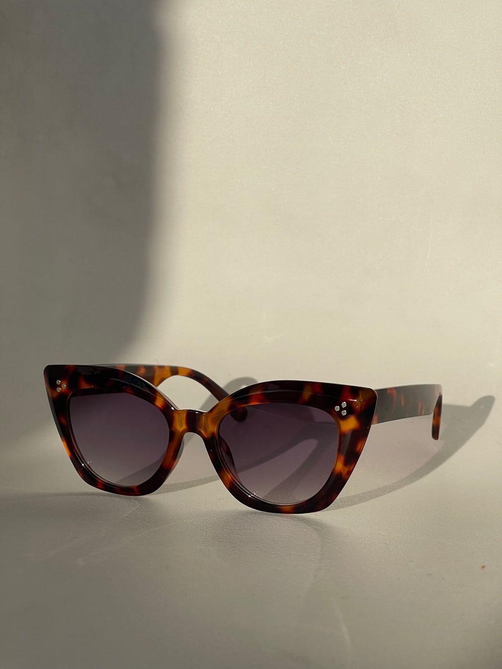 Charlie Triple Stud Cat Eye Sunglasses In Tortoise
