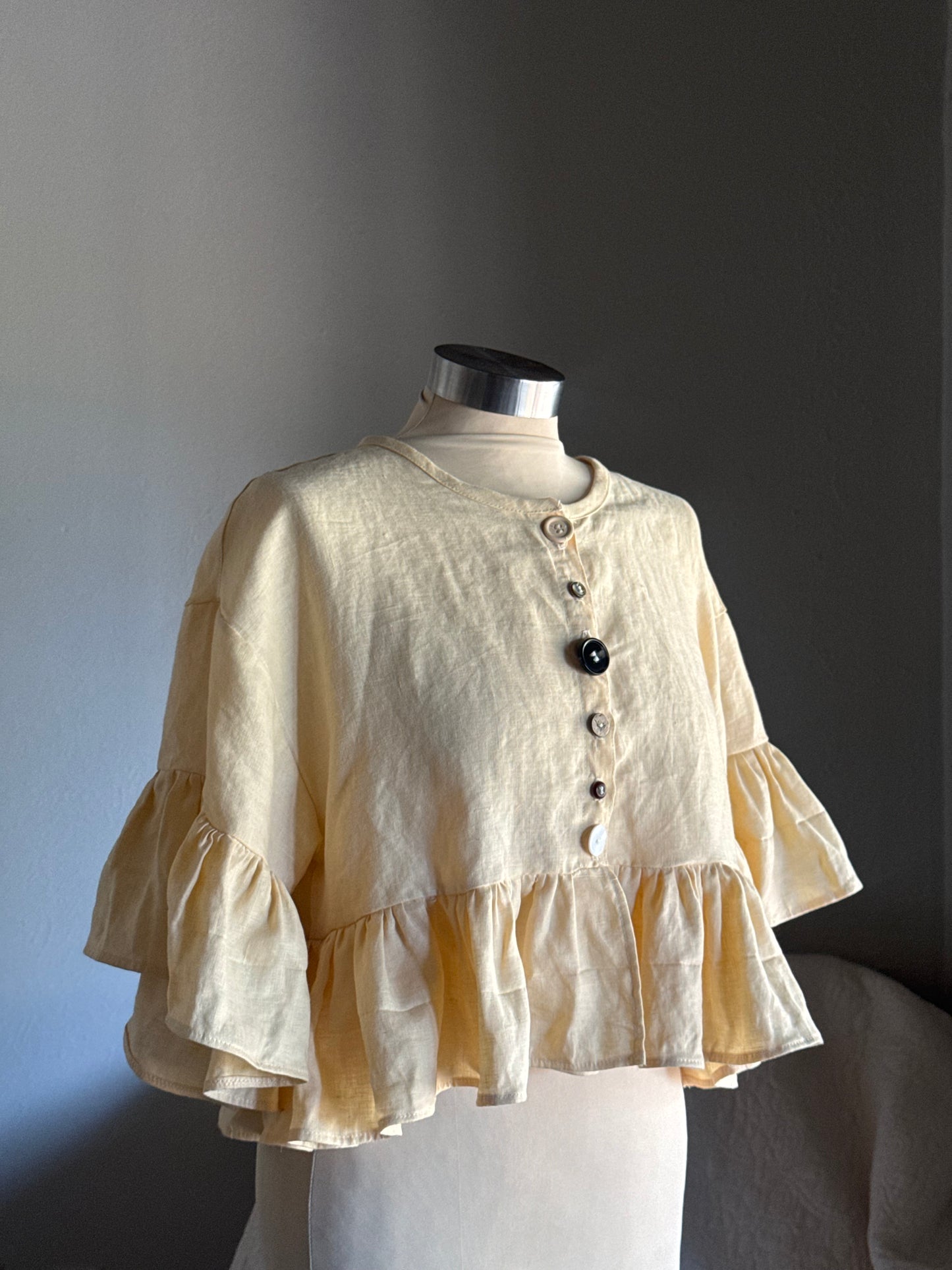 Joycie Handcrafted 100% Linen Button Down Ruffle Top In Butter