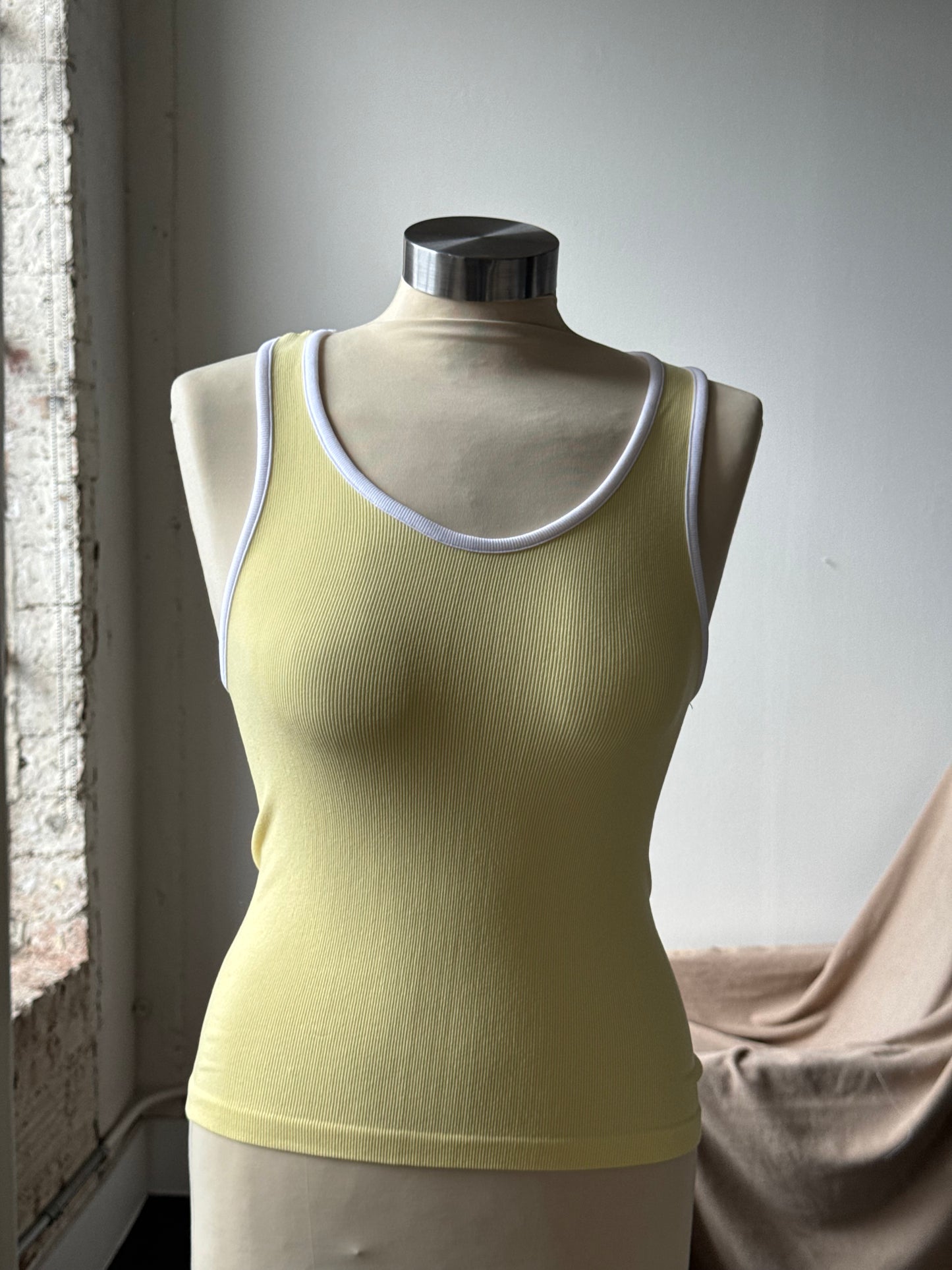 Tammy Ribbed Razor Back Tank In Banana