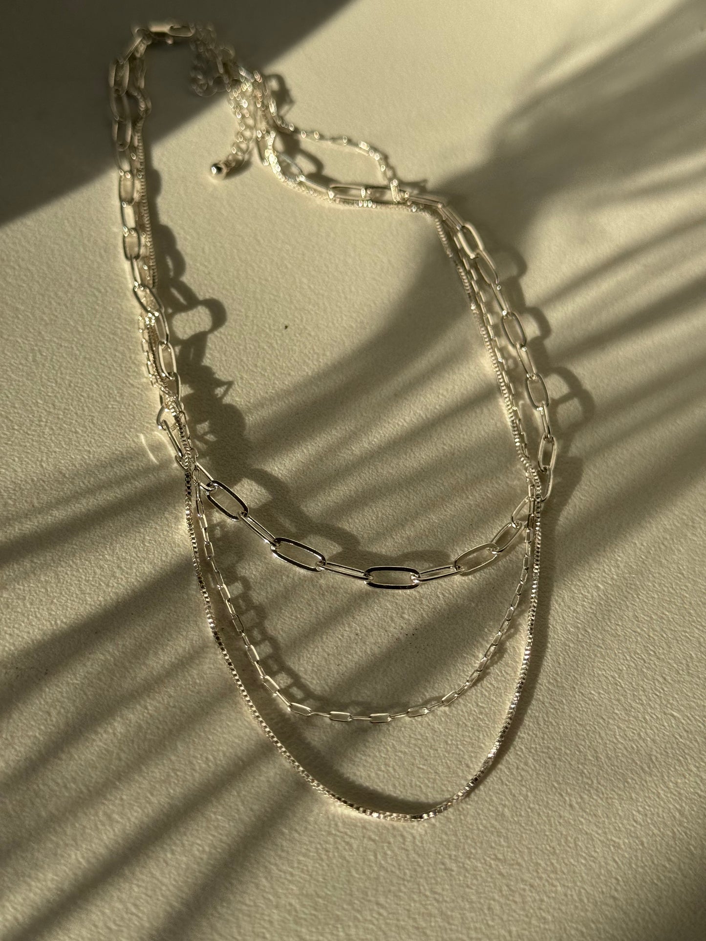 Amber Tri Link Layered Necklace In Silver