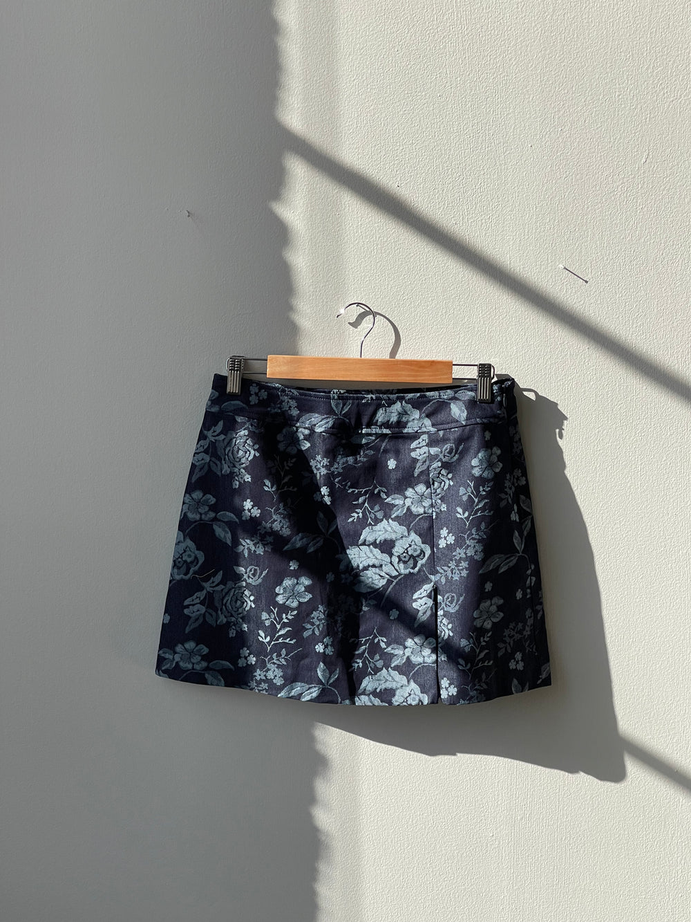 Coraline Floral Zip Slit Mini Skirt In Denim Indigo