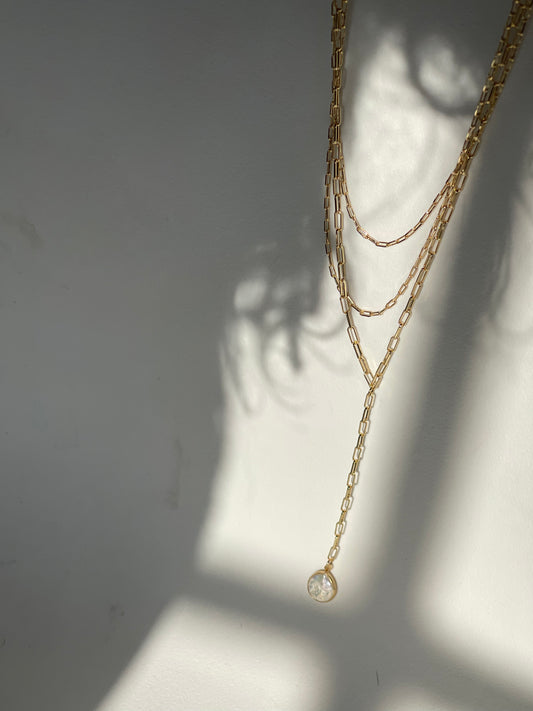Phoebe Freshwater Drop Tri Link Necklace In Gold