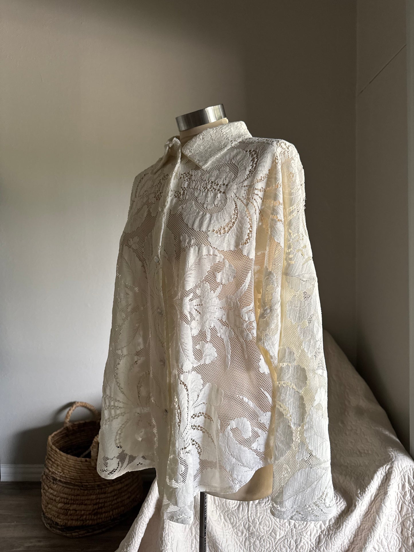Ladell Handcrafted Vintage Button down Shirt In Vanilla￼