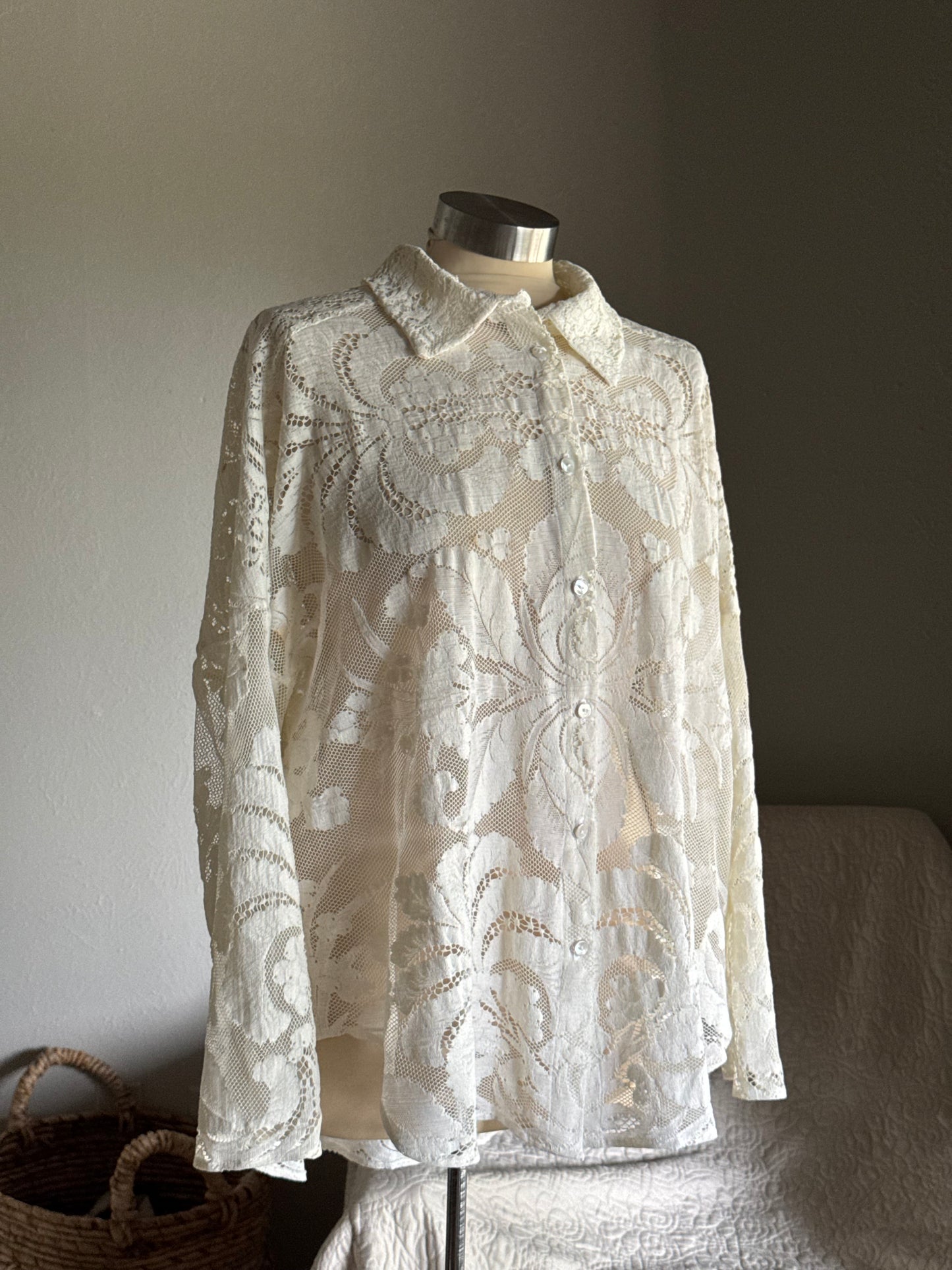 Ladell Handcrafted Vintage Button down Shirt In Vanilla￼