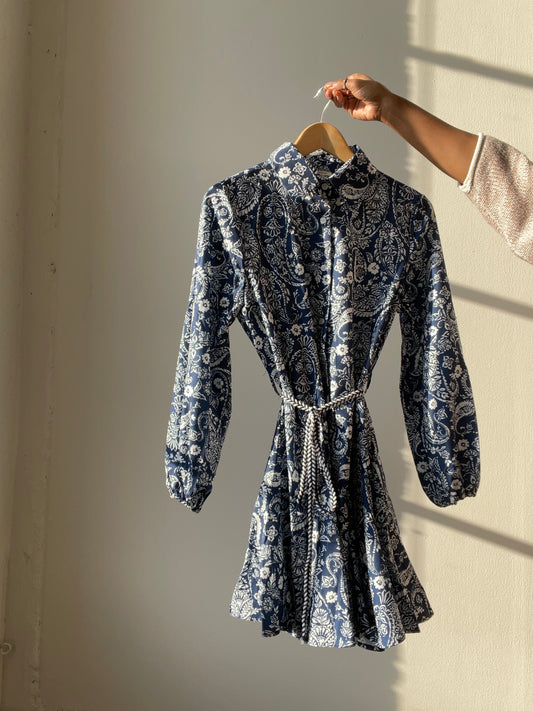 Paisley ￼Button Down Balloon Sleeve Tie Shirt Dress In Vintage Navy