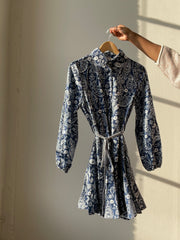 Paisley Button Down Balloon Sleeve Tie Shirt Dress In Vintage Navy