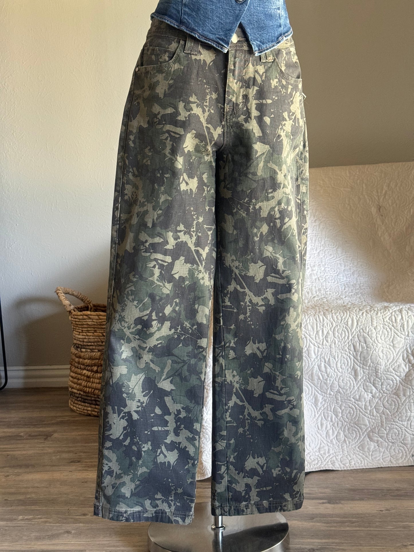 Bowie Cotton Classic Straight Leg Denim In Camo ￼￼