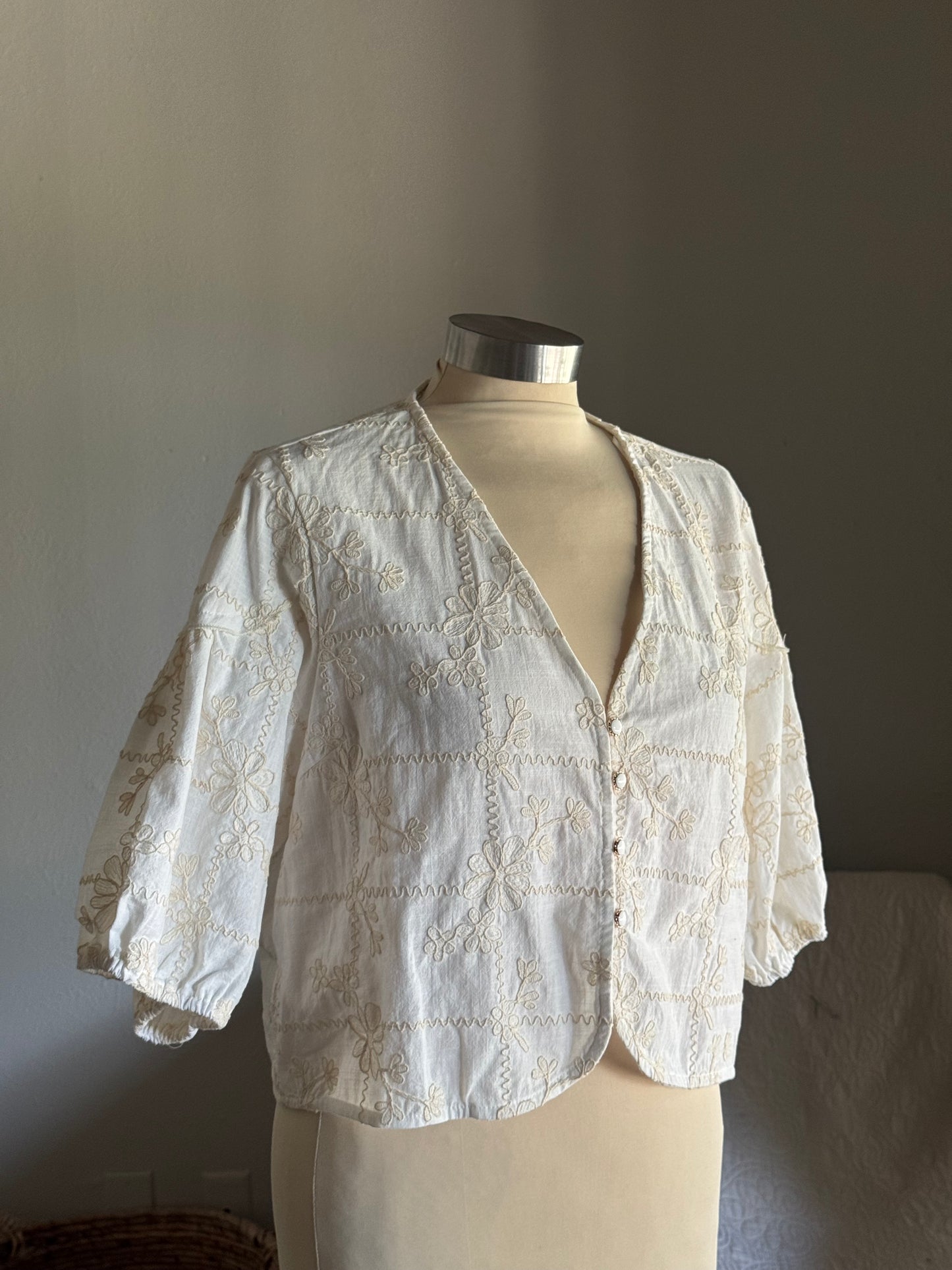 Melody Cotton Embroidered Button Front Top In Ivory