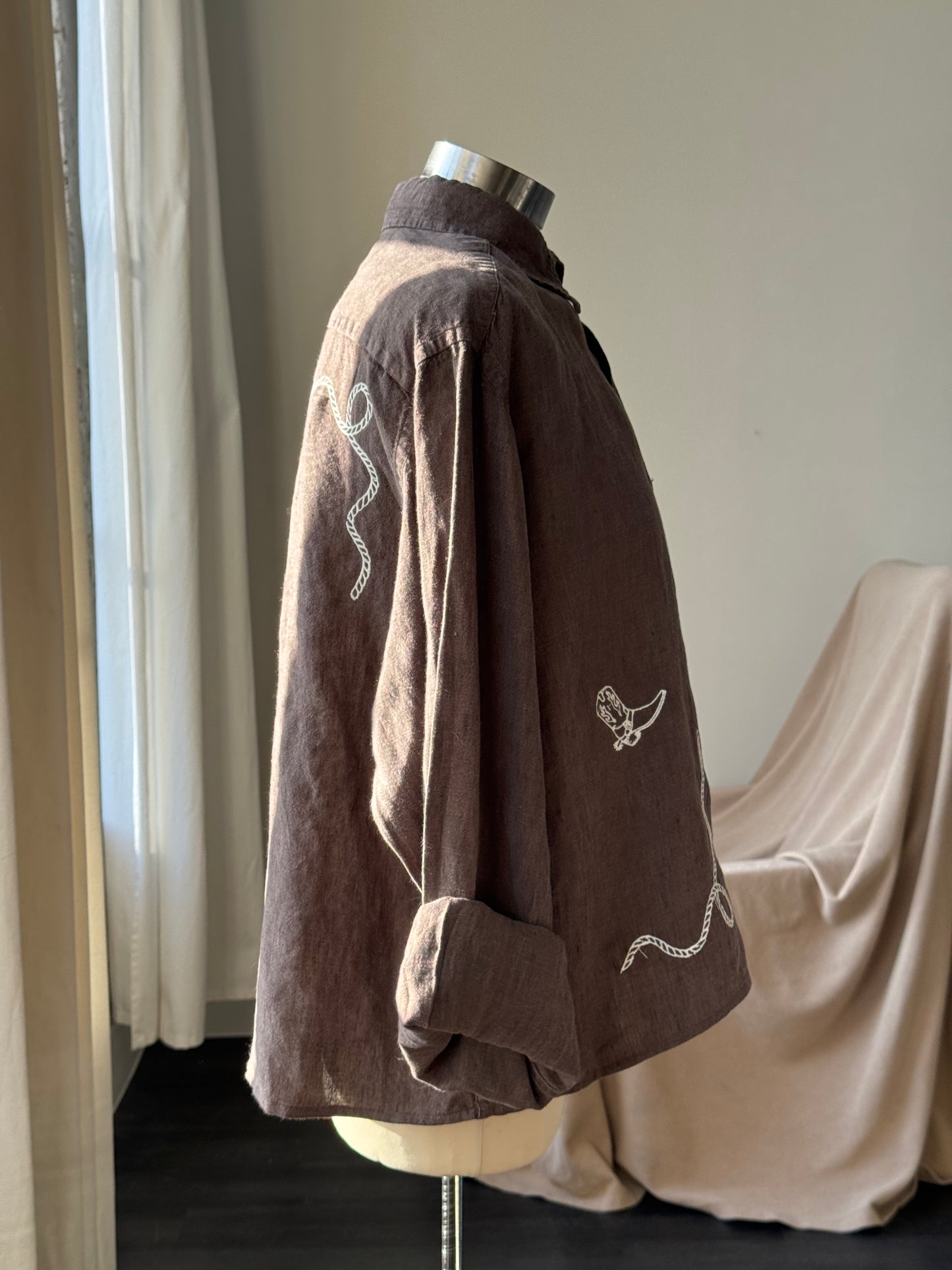 Judy Handcrafted Sad Songs Cropped Linen Button Down