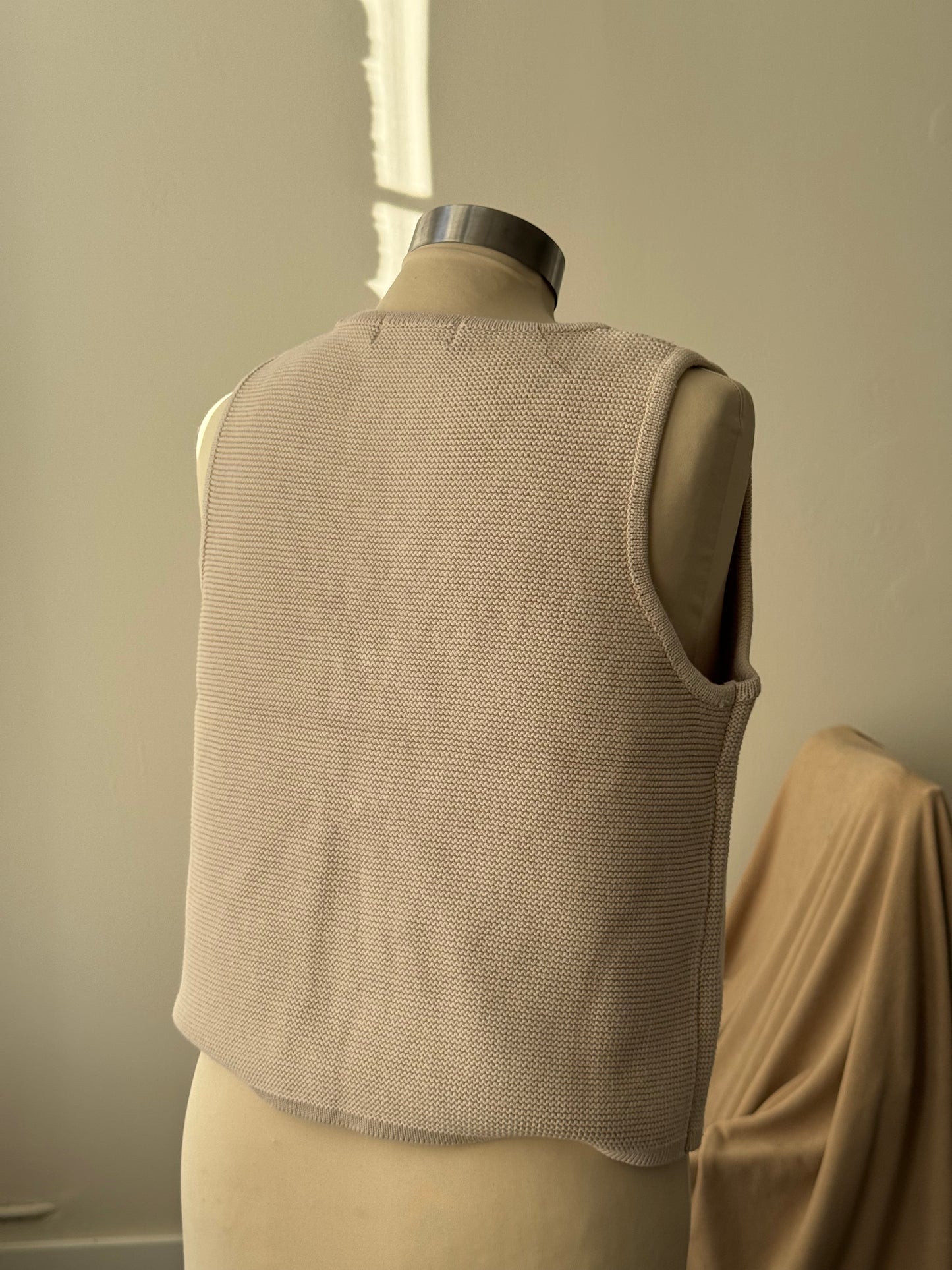 Nancy Cotton Tie Front Vest In Taupe ￼