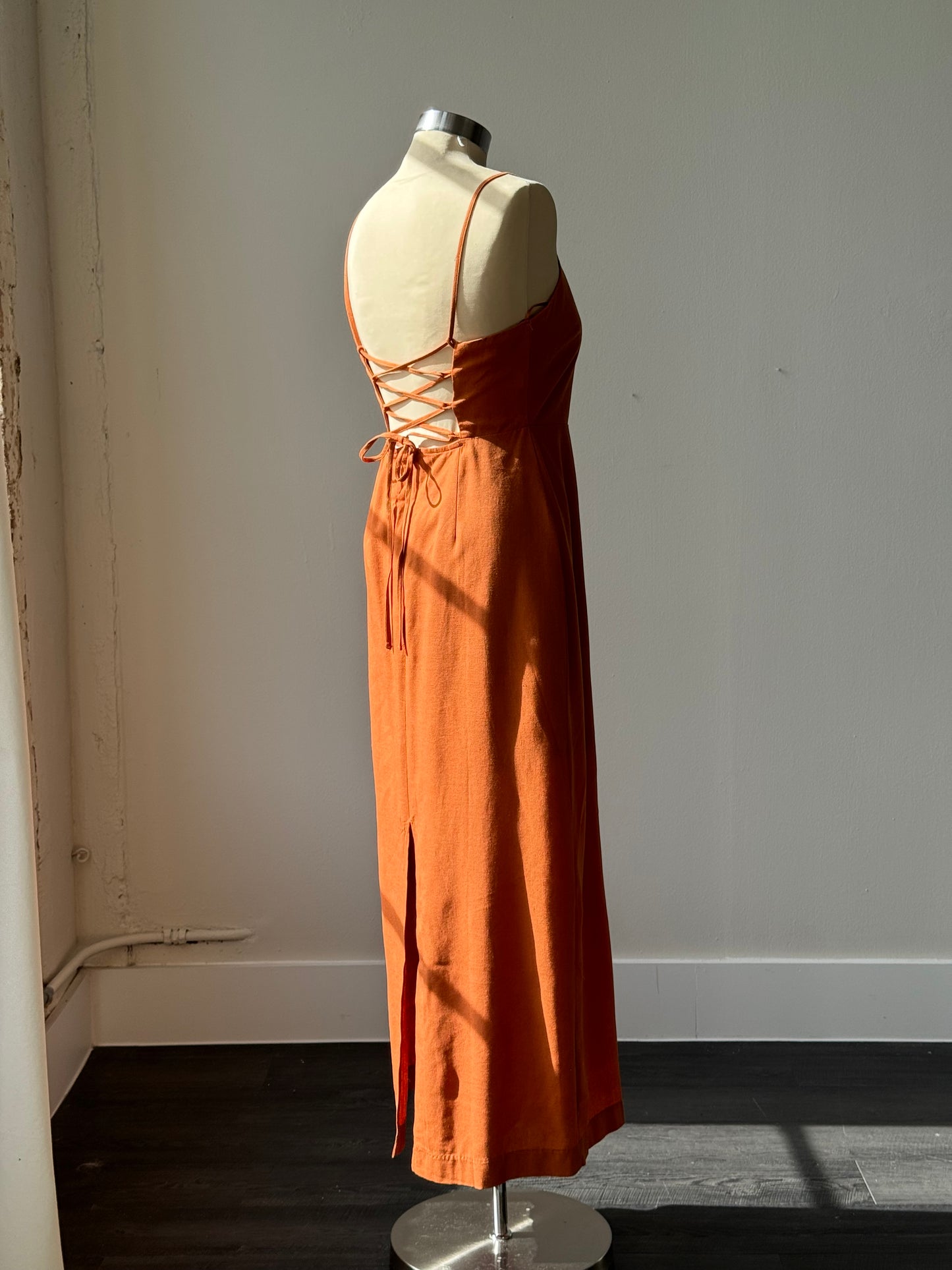 Renee Linen & Cotton Lace Up Back Maxi Dress In Rust