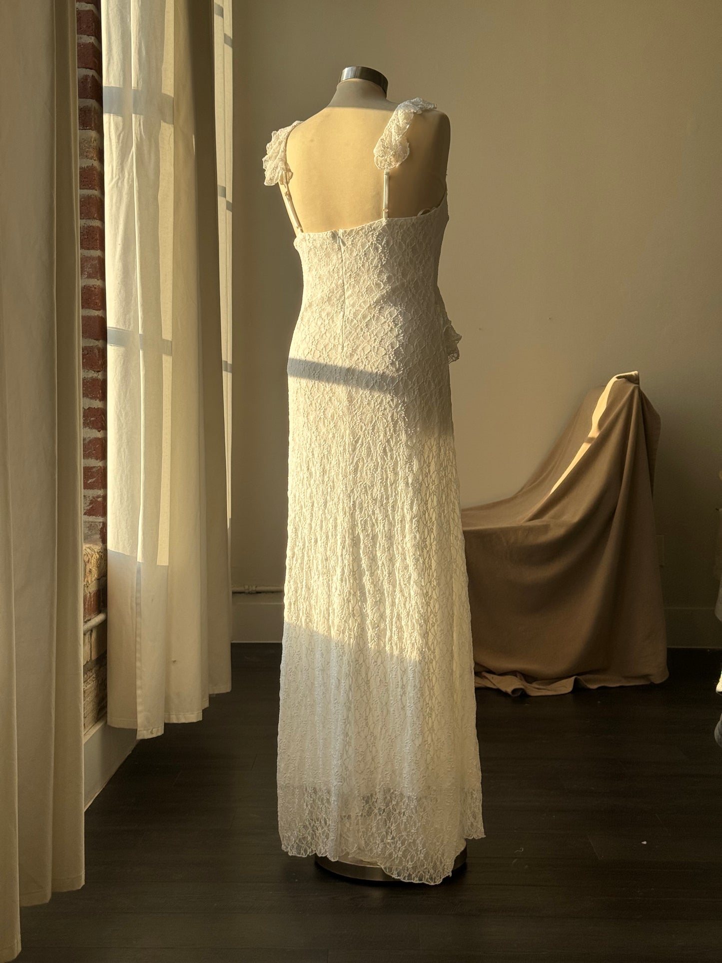 Gladys Lace Ruffle Maxi Dress In Ivory￼