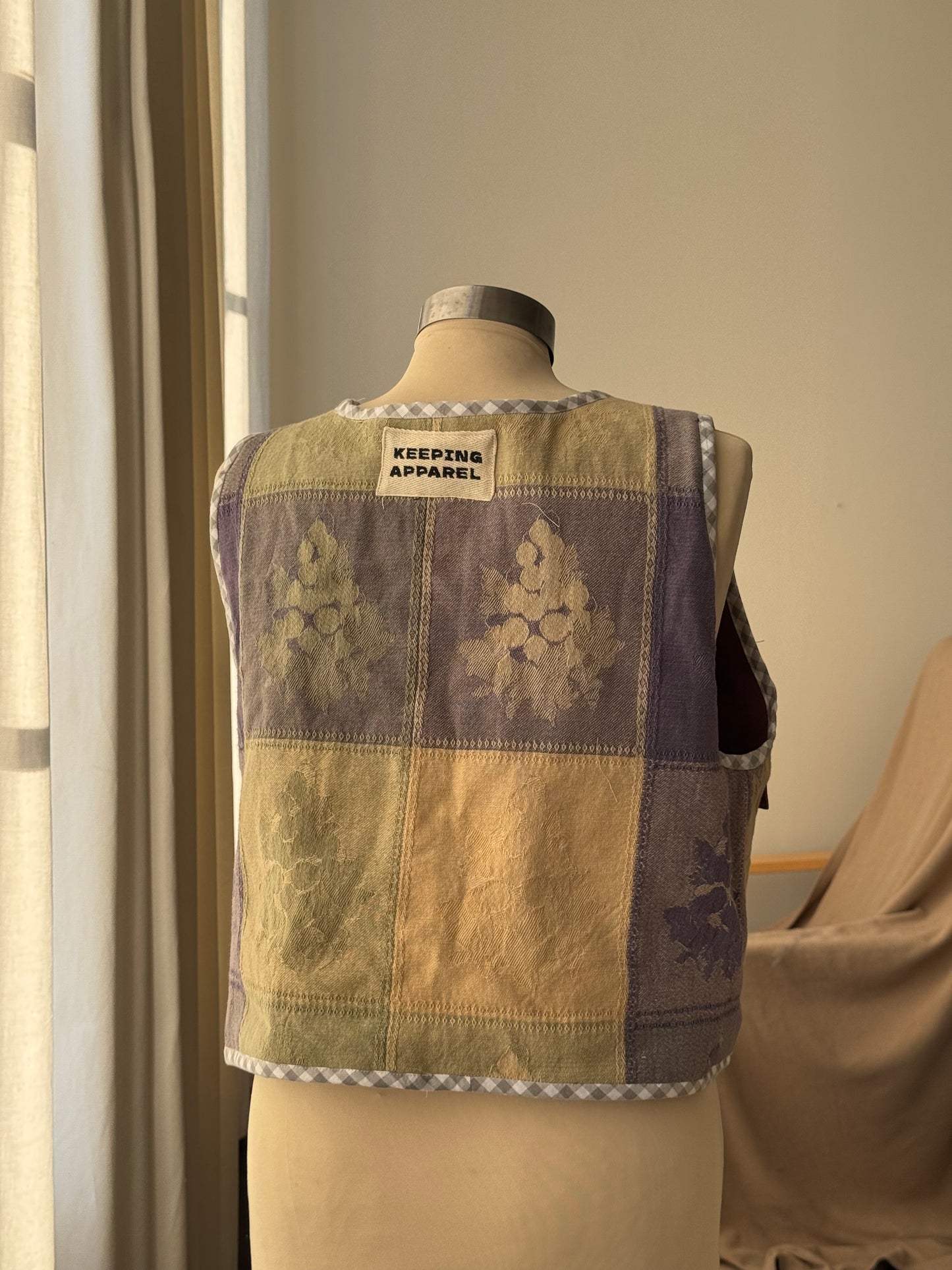 O.L. Handcrafted Reversible Cargo Vest In Vintage Brown￼