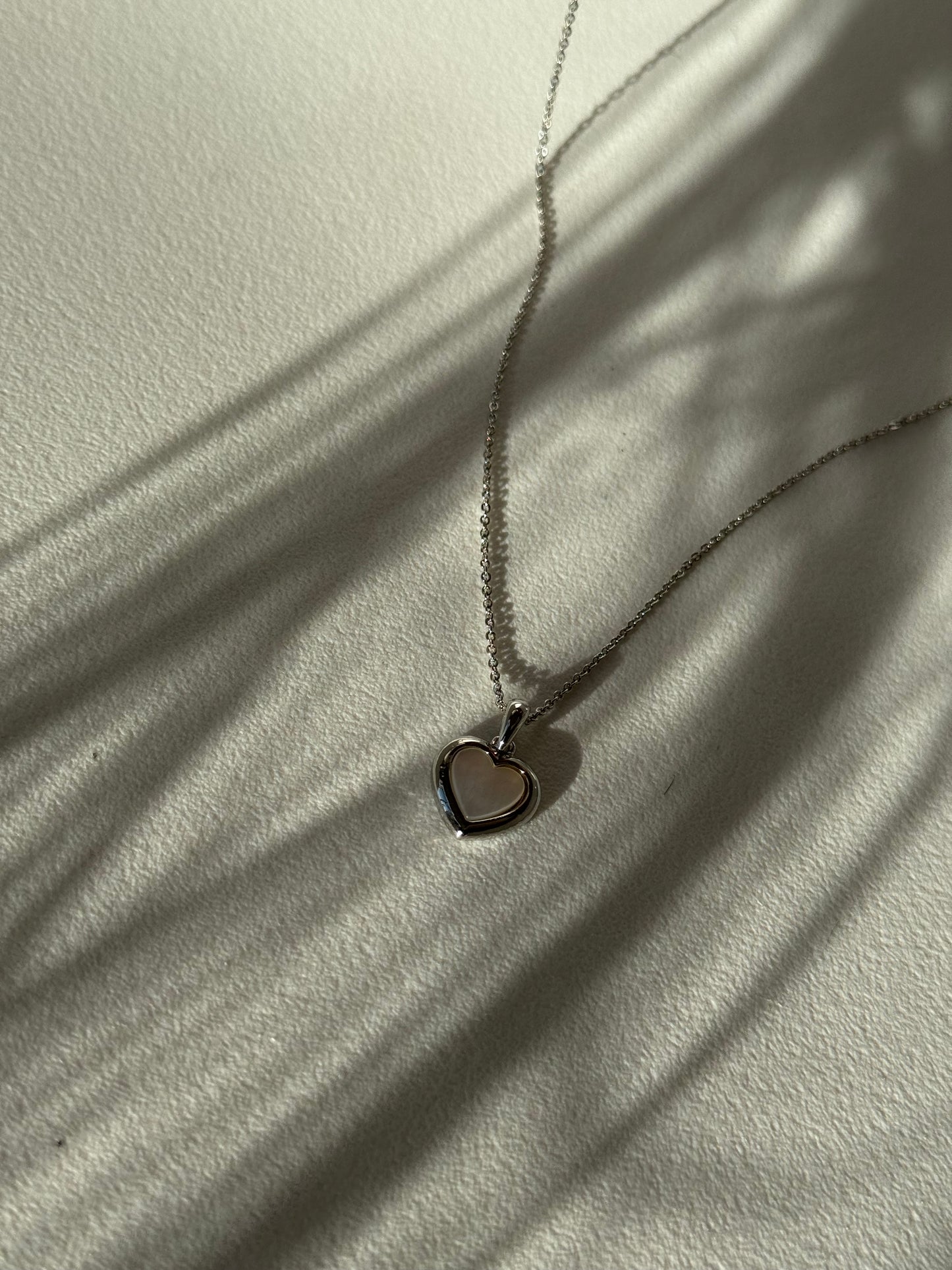 Marble Plated Heart Necklace In Plated Silver