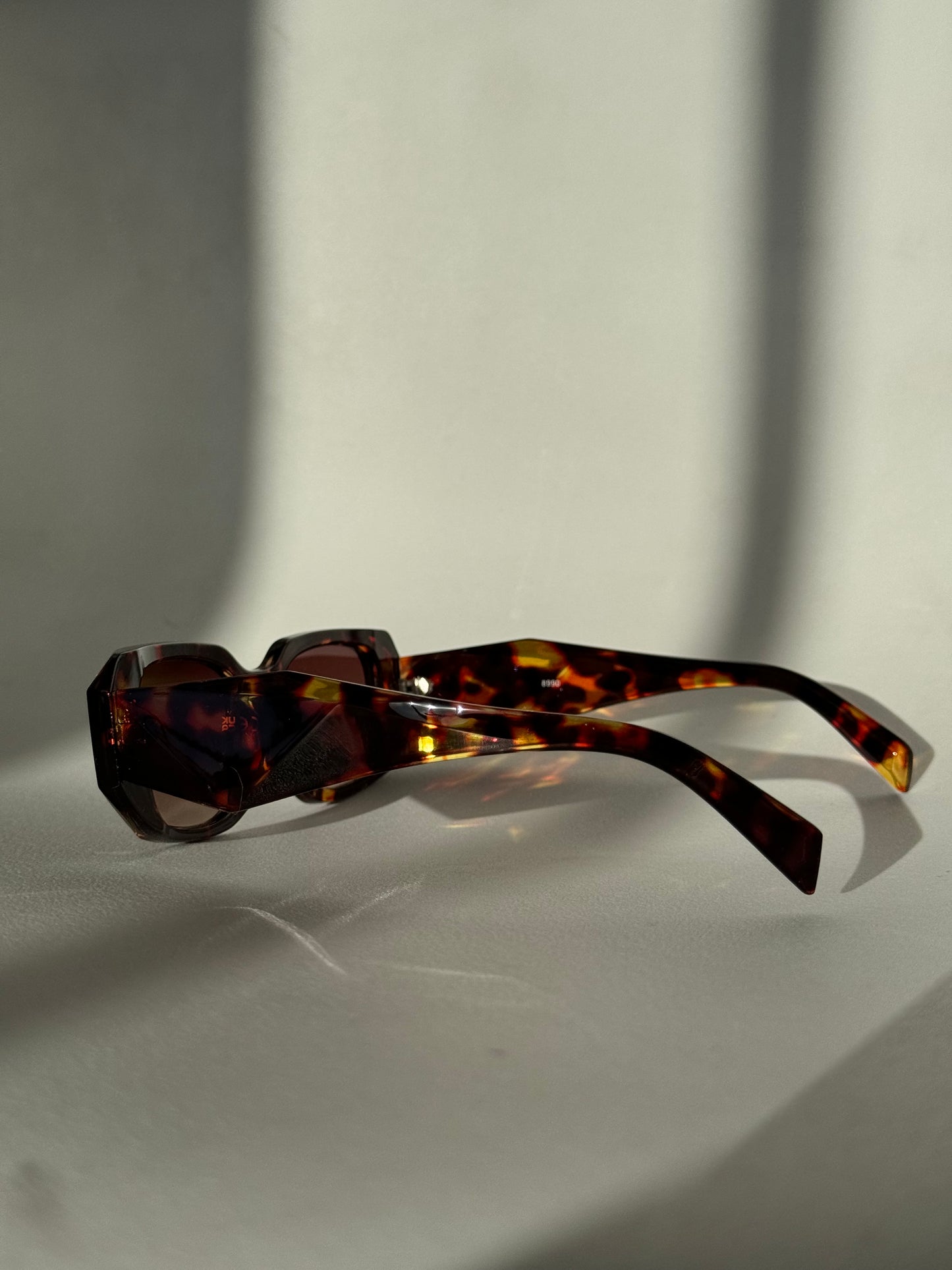 Tammy Square & Geo Sunglasses In Tortoise