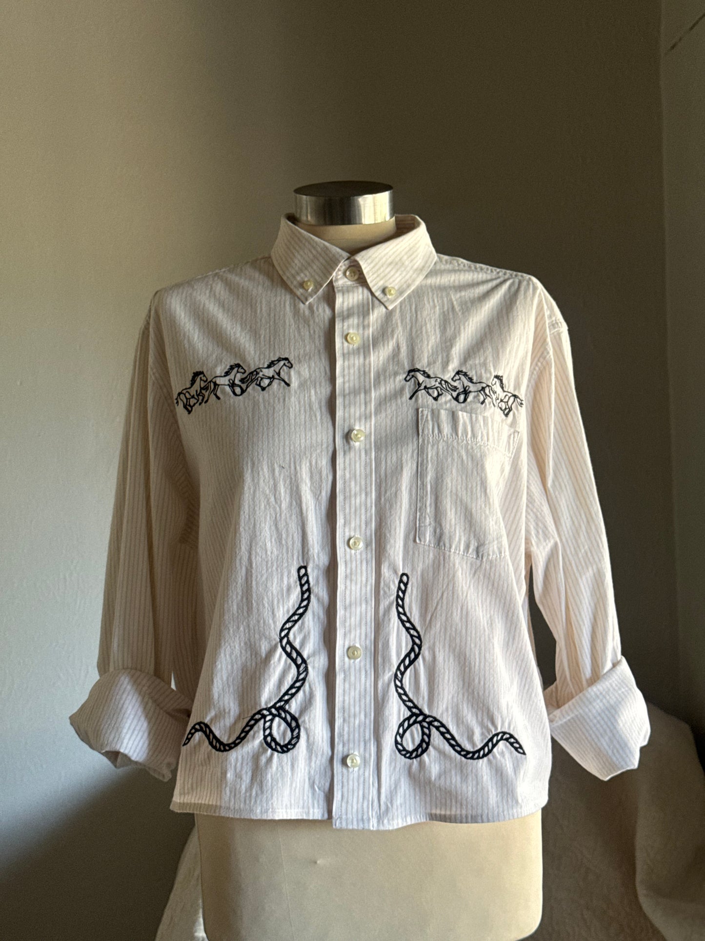 Lawrence Handcrafted Embroidered Cropped Button Down