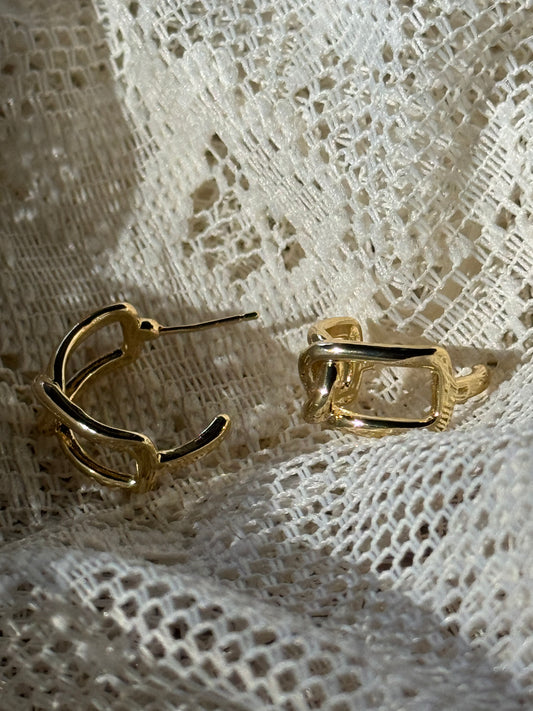 Sonna Double Chain Link Hug Hoop Plated In Gold