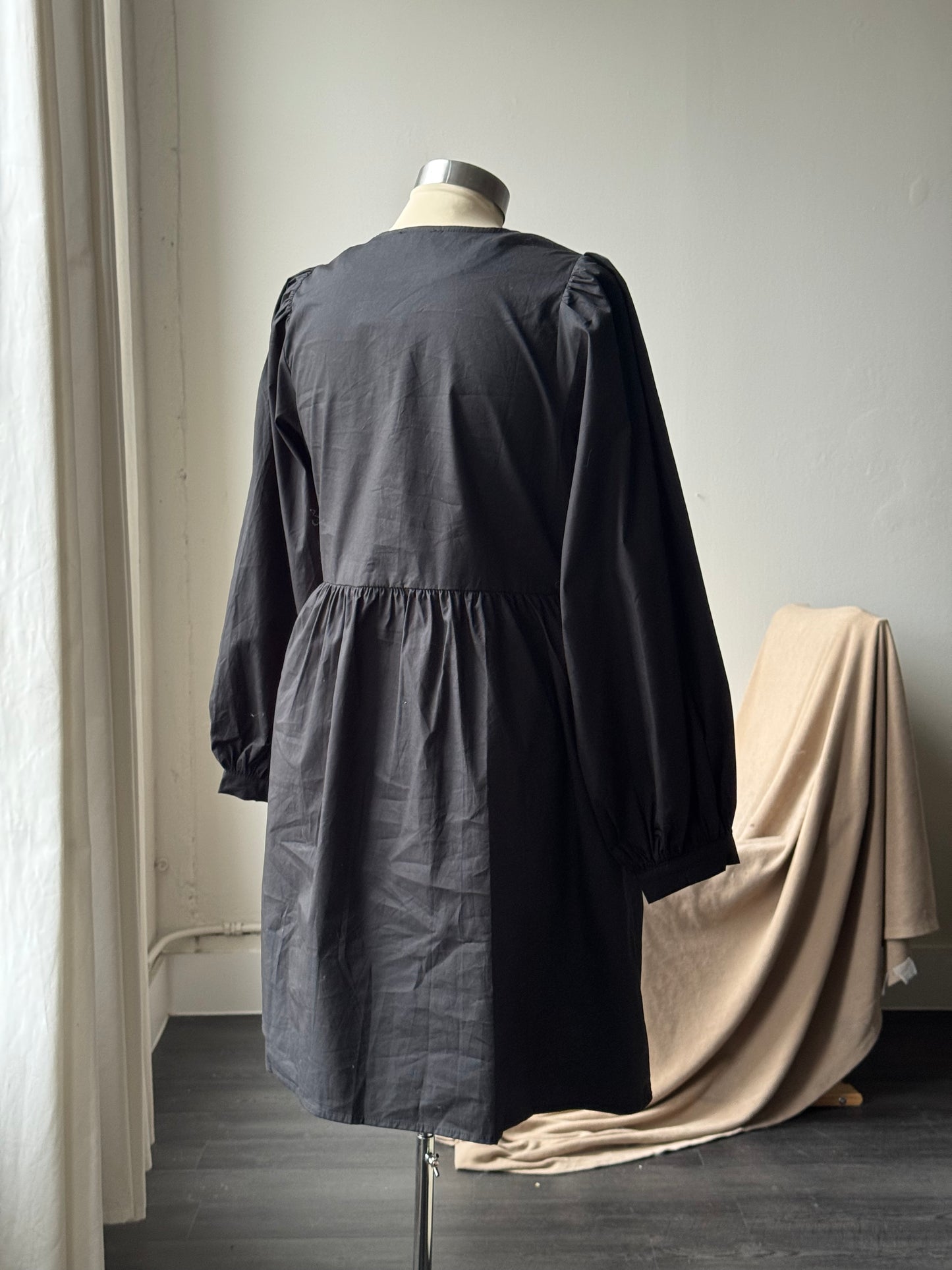 Rudy Cotton Tie Front Dress In Midnight Black