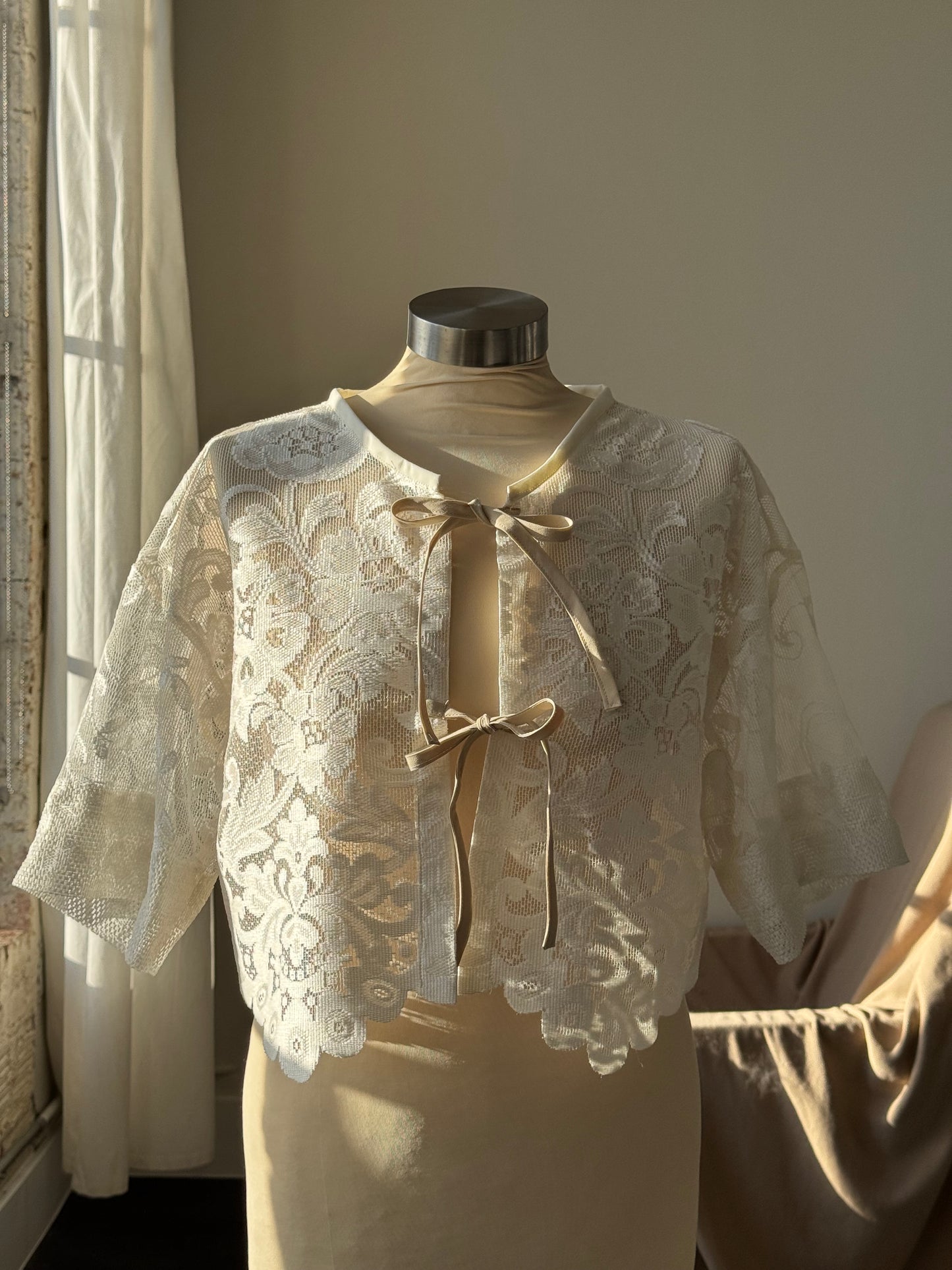 Roberta Handcrafted Vintage Lace Tie Top In Ivory