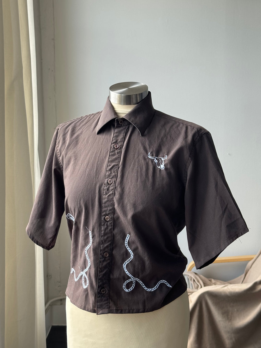 Judy Handcrafted Embroidered Sad Songs Cropped Button Down