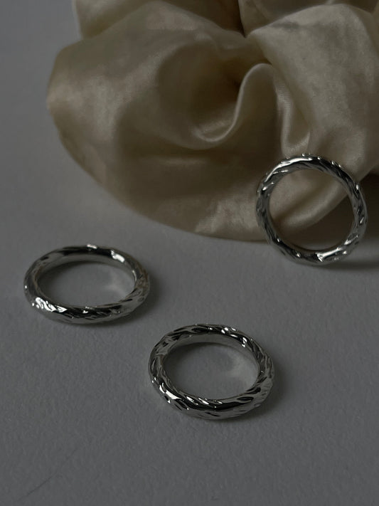 Charlie Organic Etched Ring Set In Silver
