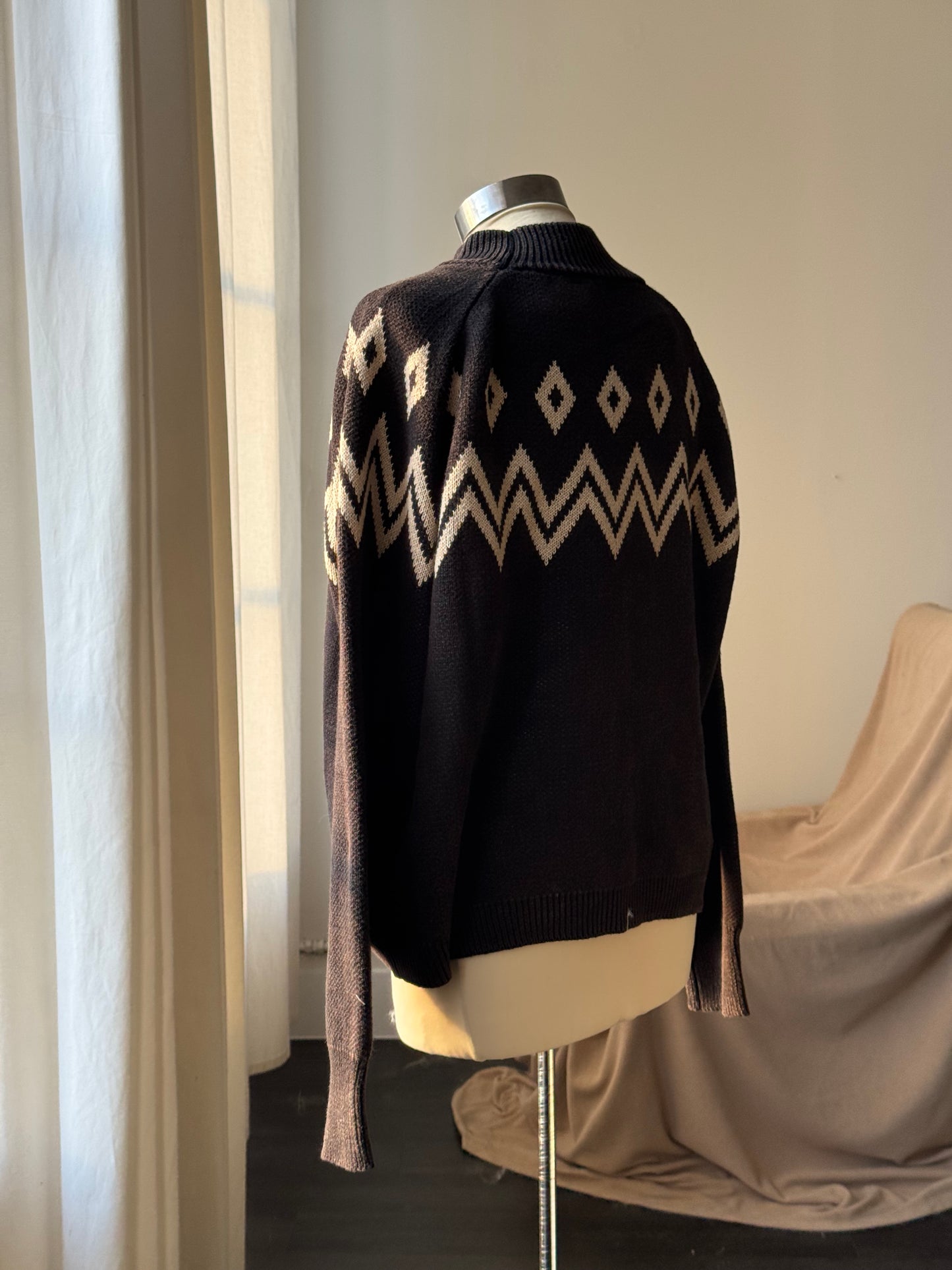 Willie 70s Style Cotton Pullover Sweater In Vintage Black