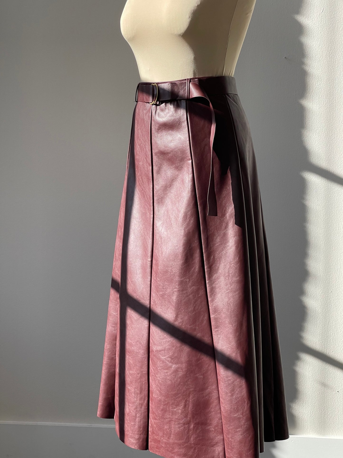 Stephanie A-Line Midi Skirt In Merlot