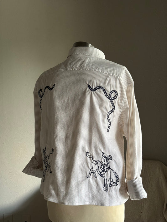 Lawrence Handcrafted Cropped Cotton Embroidered Button Down