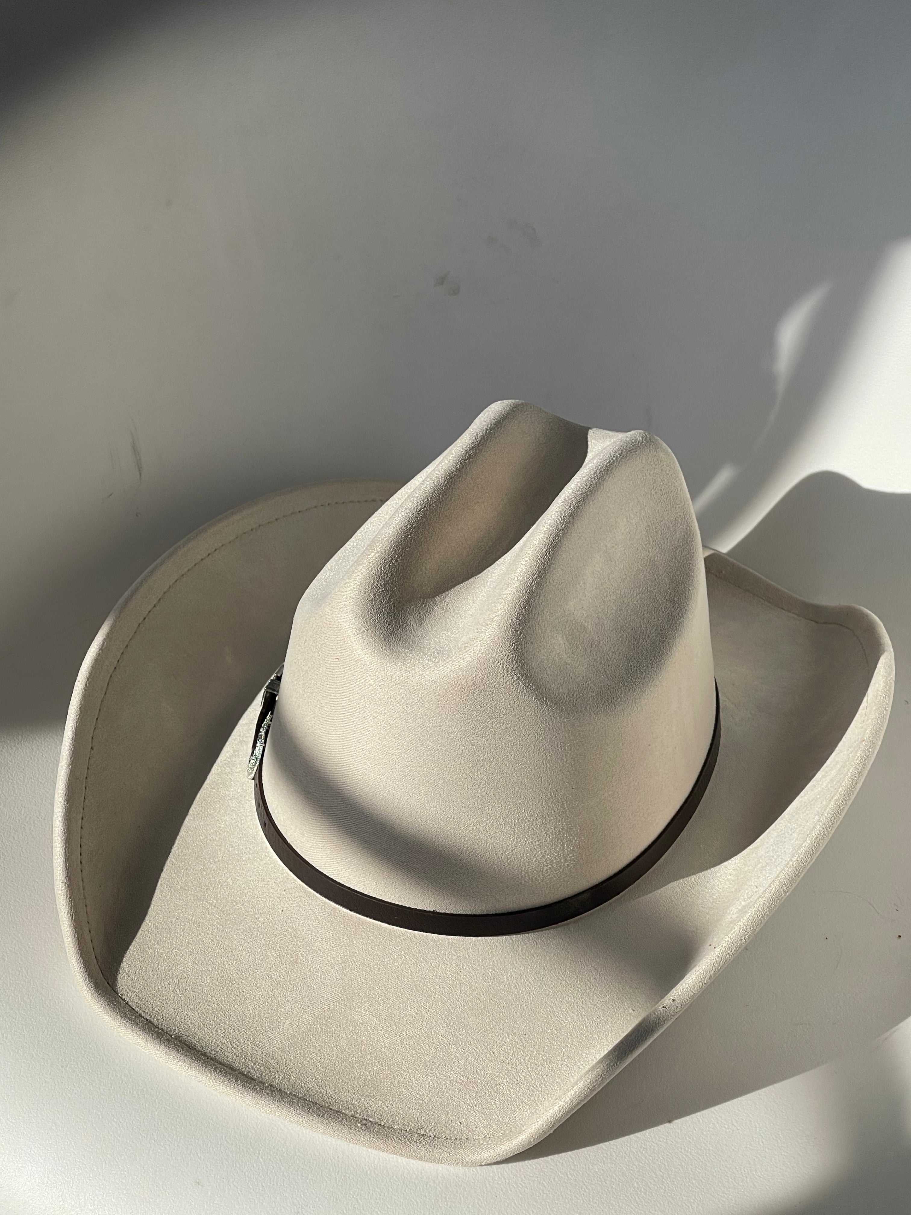 Classic cheap cowboy hat