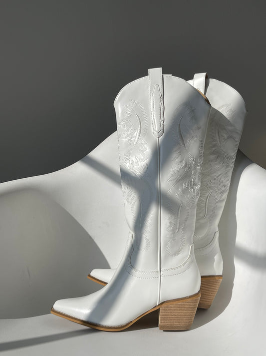 Jolene Classic Cowboy Boot In White