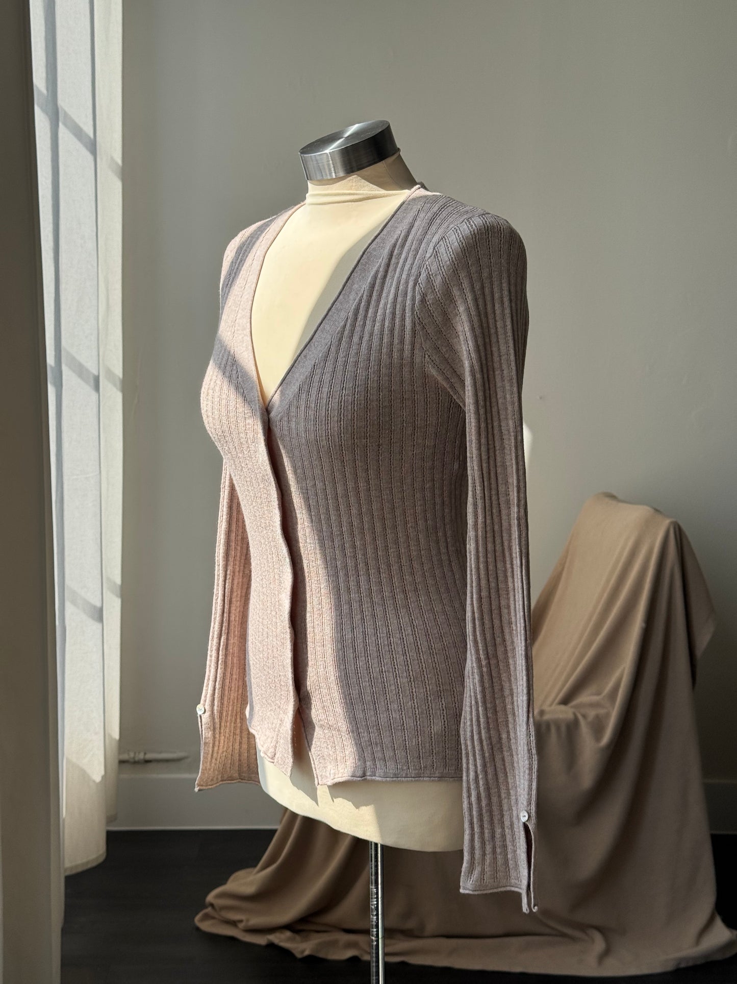 Kimberly 90s Style Classic Fitted Button Down Sweater In Taupe￼