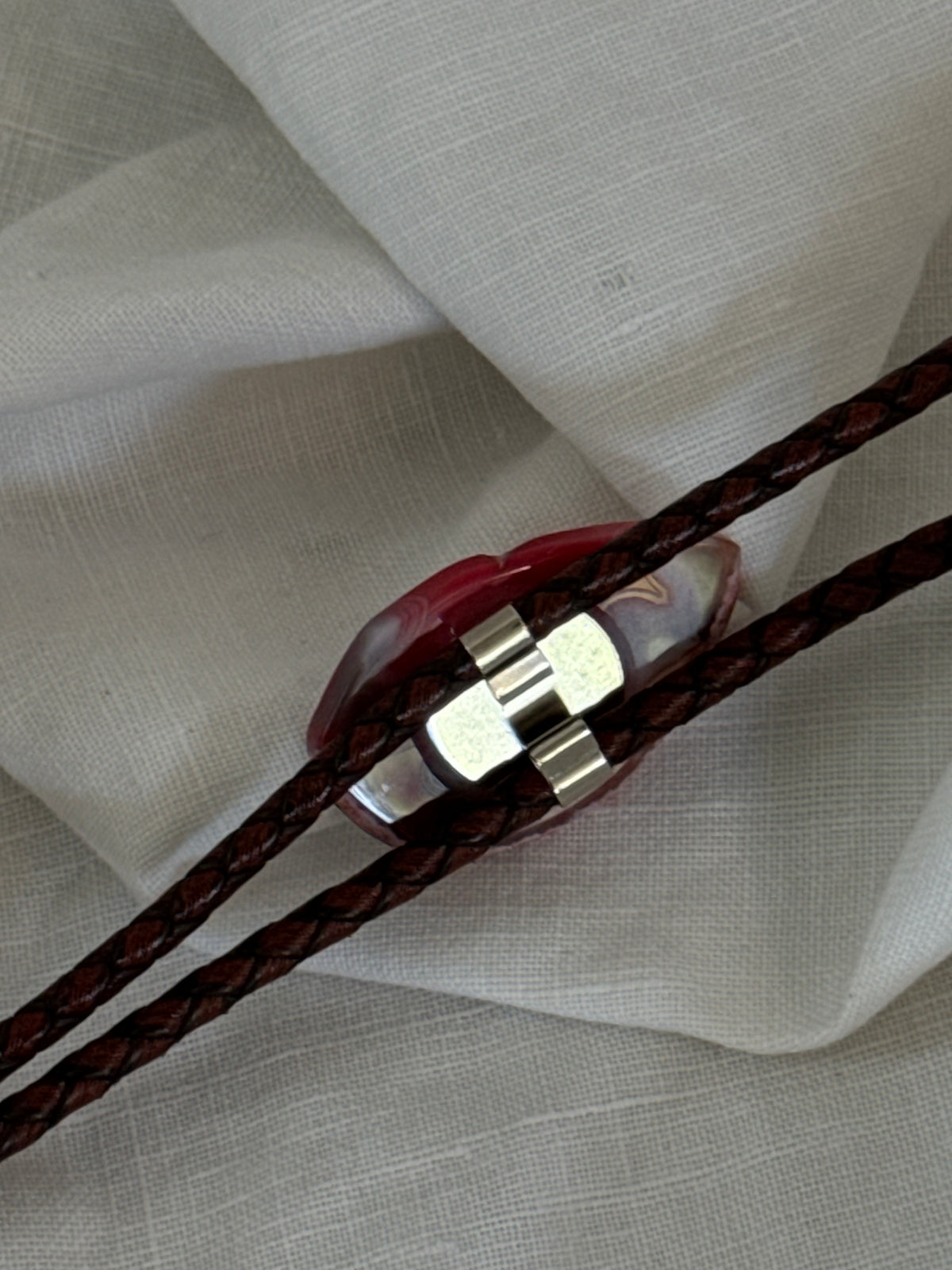 Handcrafted Agate Bolo Tie In Cherry Desert ￼
