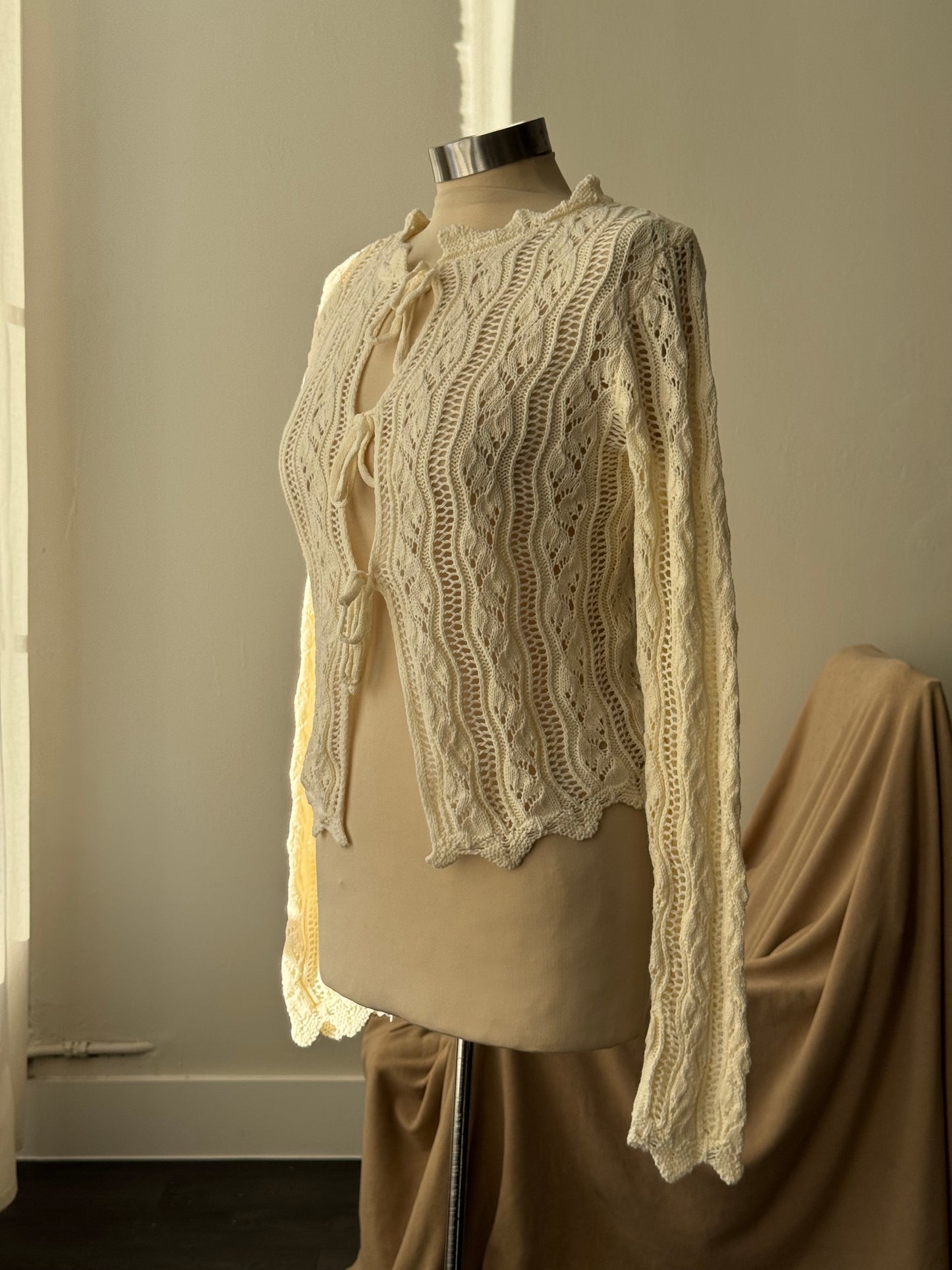 Lila Cotton Crochet Toe Front Cardigan In Cream