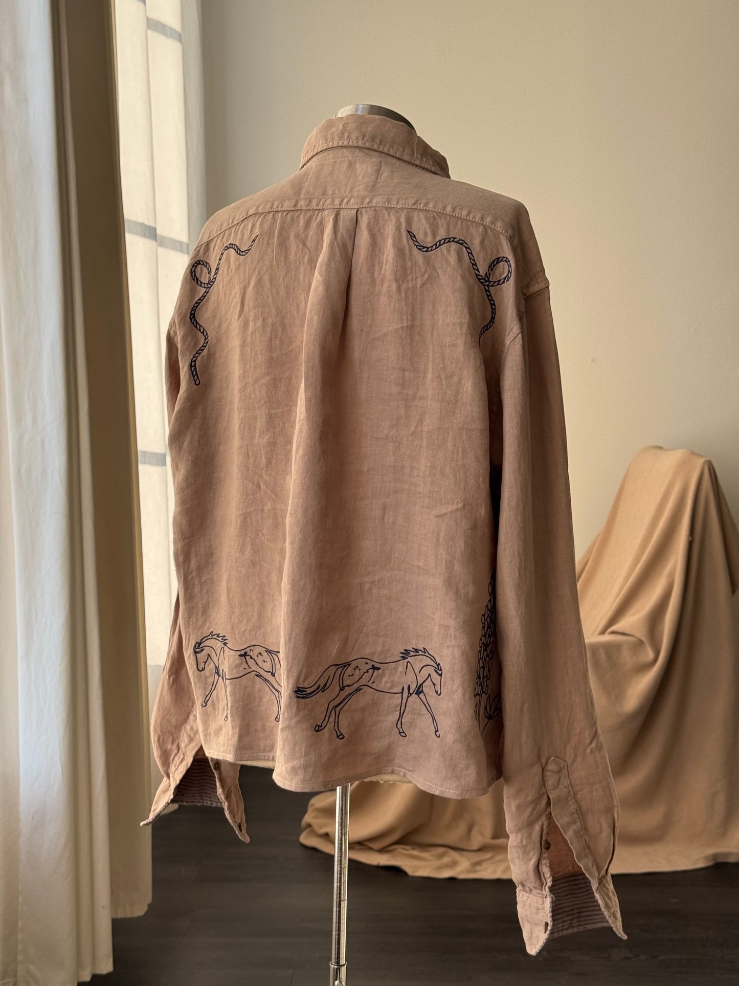 Lawrence Handcrafted Embroidered Cropped Button Down