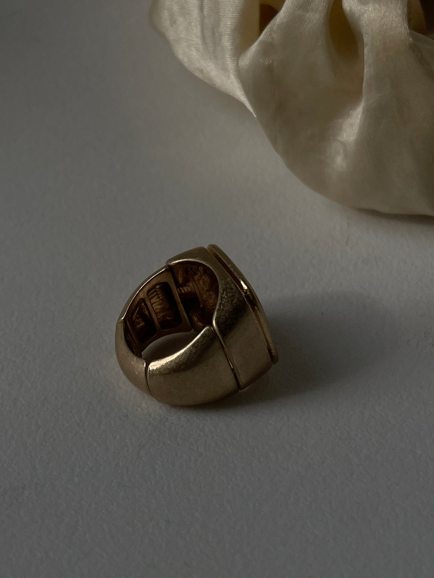 Mabel Classics Class Ring In Matte Gold