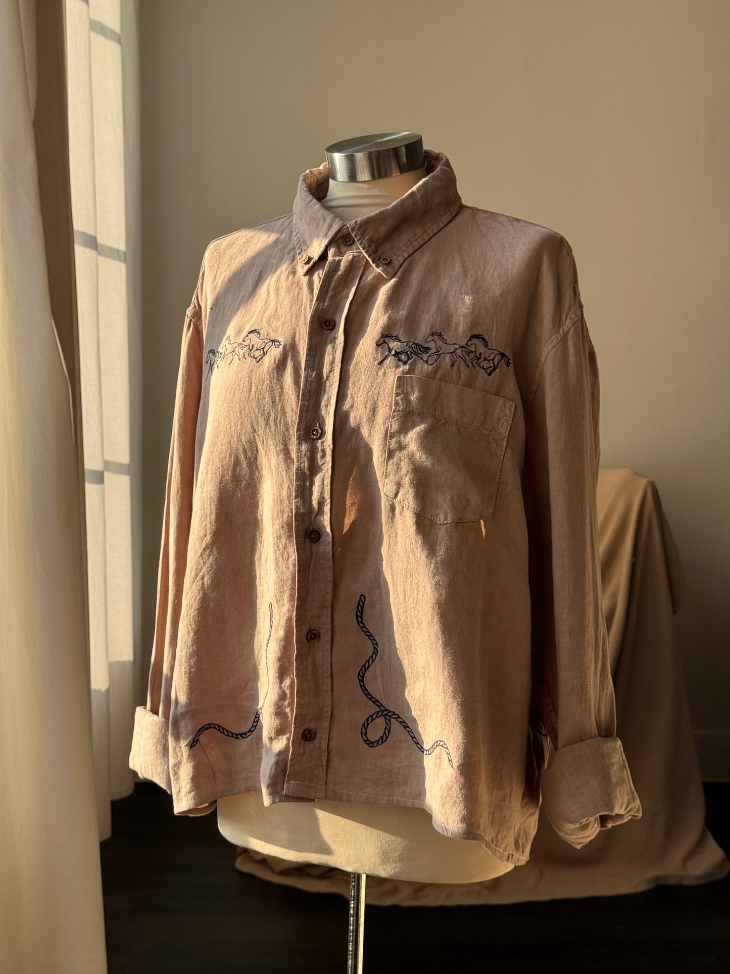 Lawrence Handcrafted Embroidered Cropped Button Down