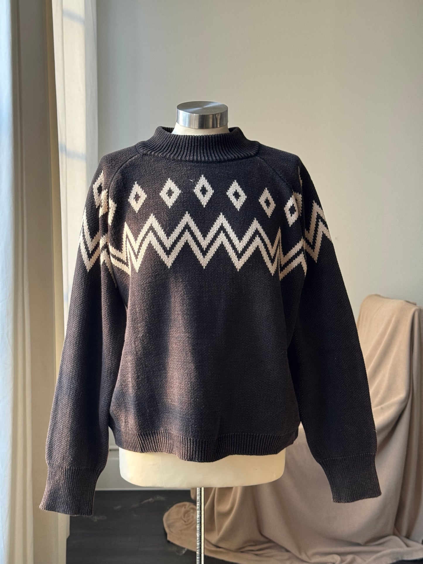 Willie 70s Style Cotton Pullover Sweater In Vintage Black