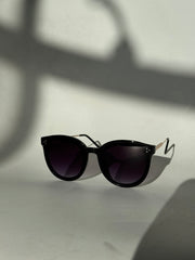 Priscilla Tri Stud Sunglasses In Black Hombre