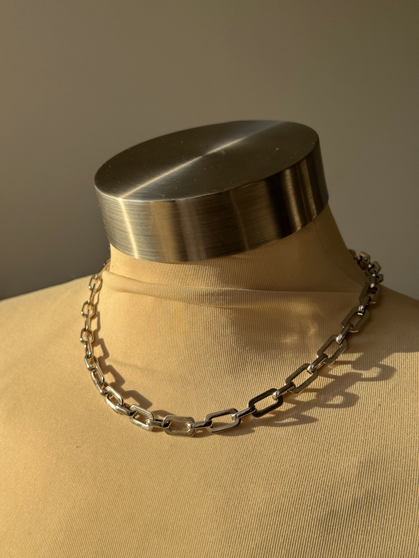 Paula Crumb Link Short Chain In Silver