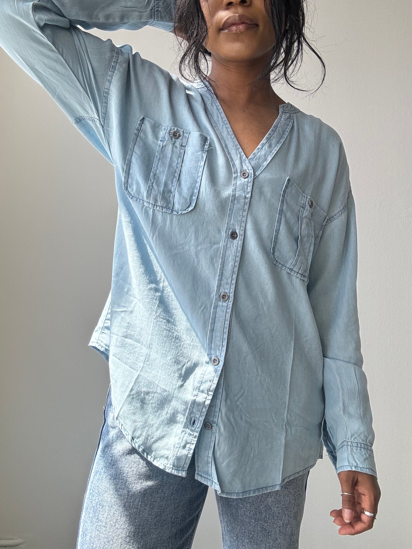 Clark Tencel Utility Button Down Shirt In Light Denim