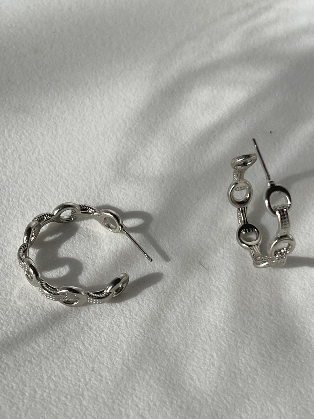 Kayla Classic Link Hoop Earring In Silver
