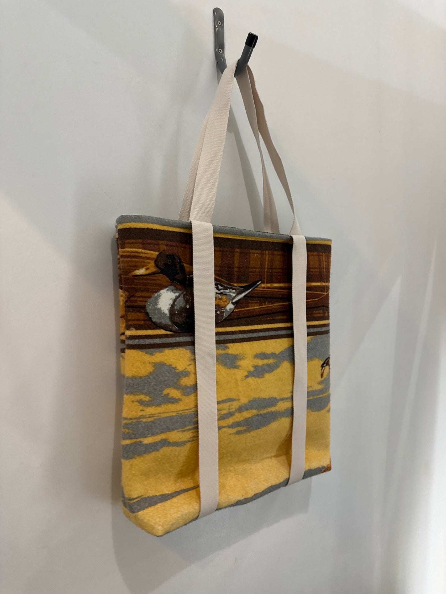 Magnus Vintage Handcrafted Tote Hat Holder Bag XL The 2nd