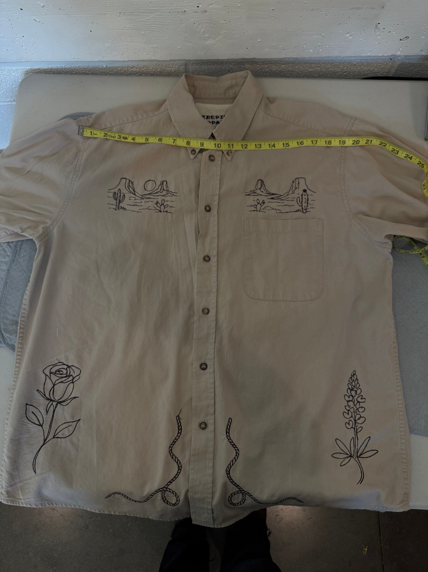 Jaxson Handcrafted Embroidered Button Down In Brown Sugar