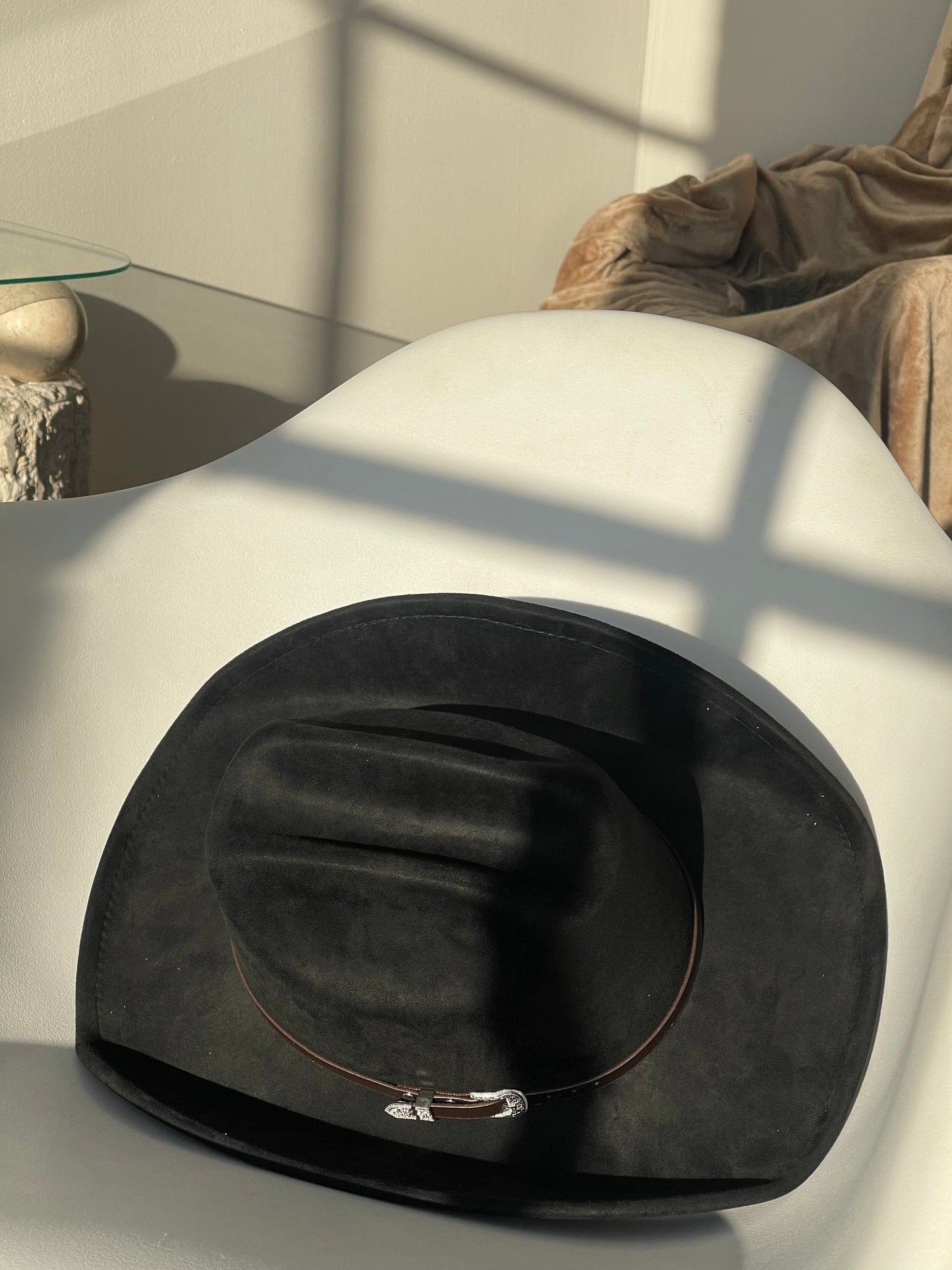 Karsten Classic Cowboy Hat In Black