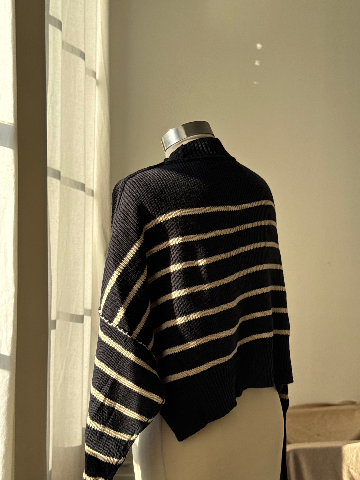 Henry Cotton Striped Cropped Mock Neck Sweater In Cream & Black￼